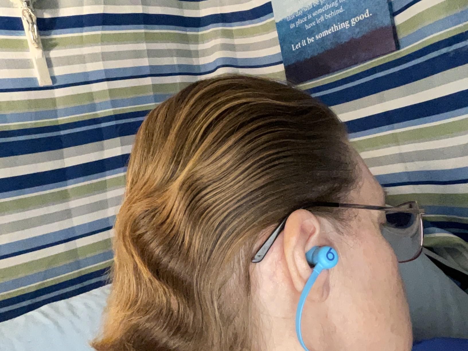 Beats Flex Wireless Earbuds - Apple W1 Headphone Chip, Magnetic Earphones, Class 1 Bluetooth, 12 Hours of Listening Time, Built-in Microphone - Yuzu Yellow - Customer Photo 2