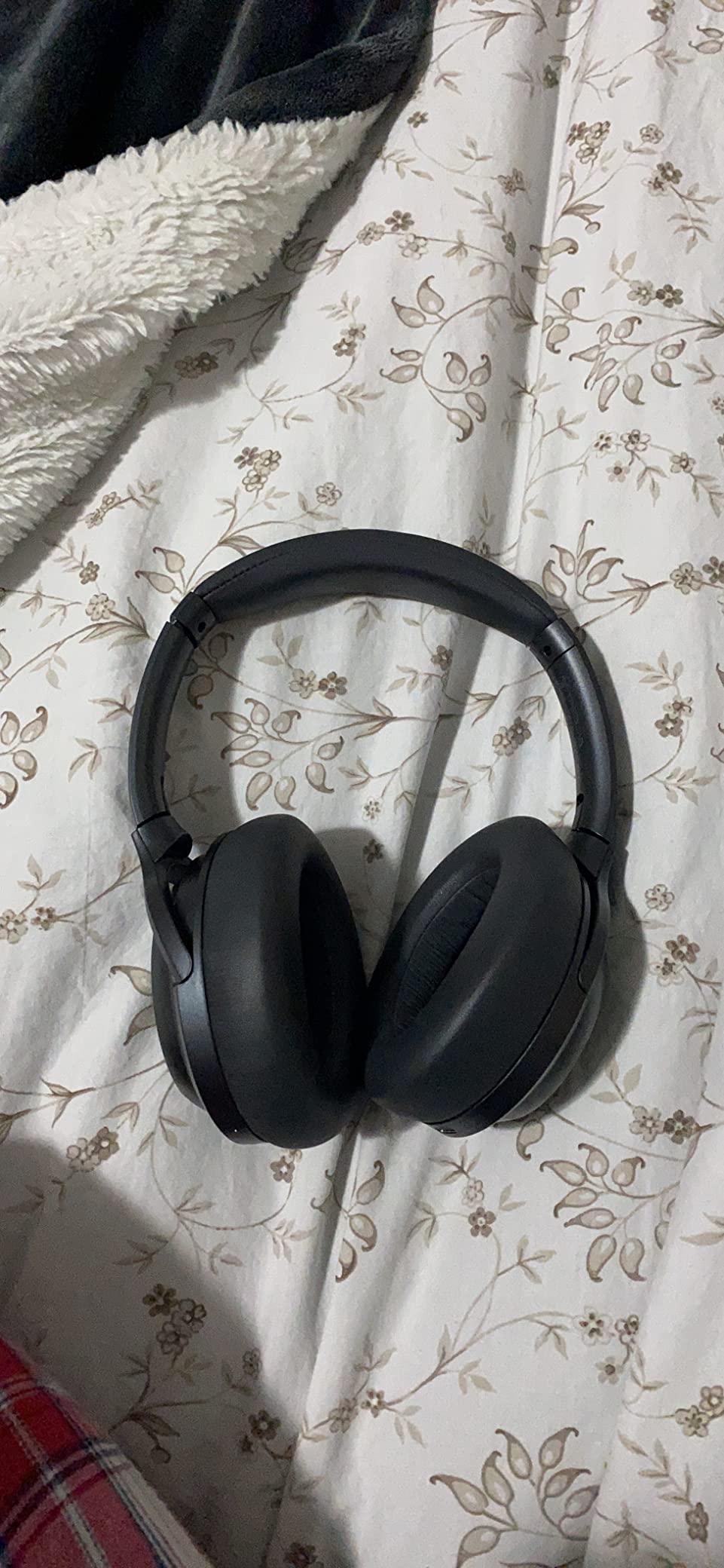 TREBLAB Z7 Pro - Hybrid Active Noise Cancelling Headphones, Signature aptX-HD Audio, Memory Foam Ear Cups, Foldable, 45H Play, Bluetooth 5, Fast Charging, Workout Over Ear Headphones Wireless With Mic - Customer Photo 2