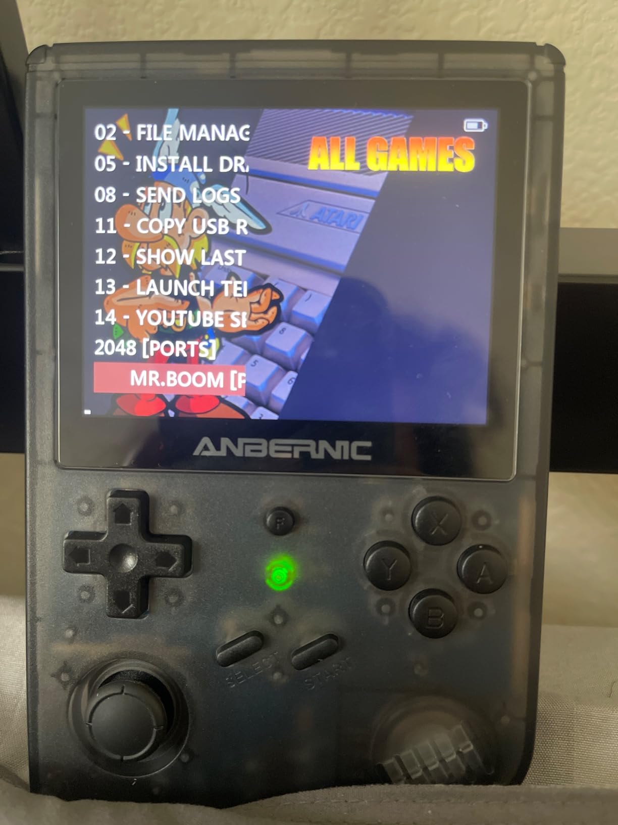 RG351V Handheld Game Console,Plug & Play Video Games Supports Double TF Extend 256GB,Portable Game Console 3.5 Inch IPS Screen 2521 Games (Transparent Black) - Customer Photo 4