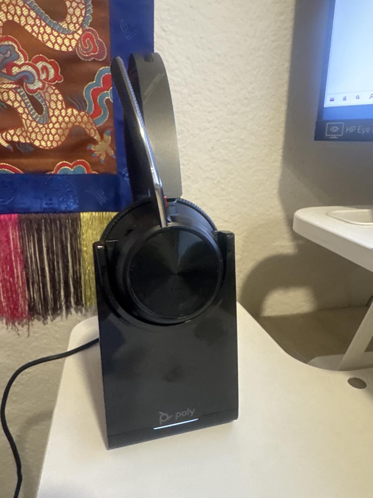 Poly - Voyager Focus 2 UC USB-A Headset with Stand (Plantronics) - Bluetooth Stereo Headset with Boom Mic - USB-A PC/Mac Compatible - Active Noise Canceling - Works with Teams (Certified), Zoom & more - Customer Photo 1