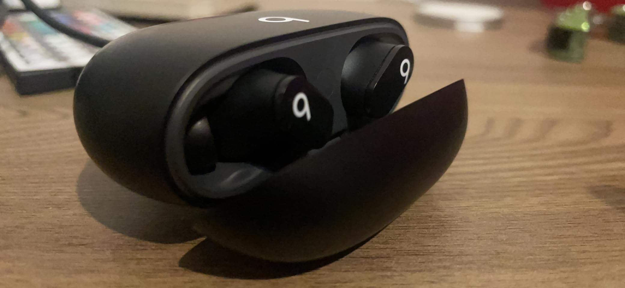 Beats Studio Buds - True Wireless Noise Cancelling Earbuds - Compatible with Apple & Android, Built-in Microphone, IPX4 Rating, Sweat Resistant Earphones, Class 1 Bluetooth Headphones - Black - Customer Photo 1