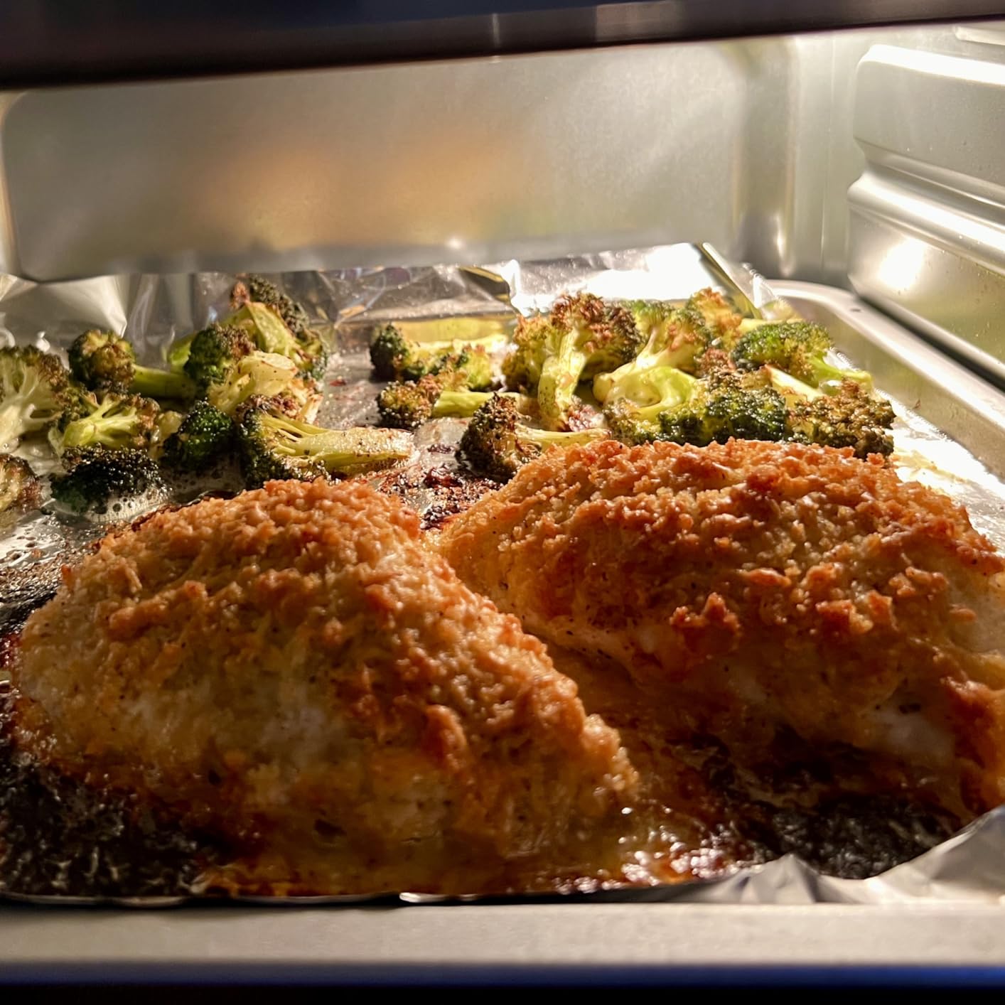 Emeril Lagasse Extra Large French Door Air Fryer Toaster Oven Combo, 24 Cooking Functions and Digital Controls, 7 Accessories Included, Stainless Steel Finish, 26QT Capacity customer photo 1