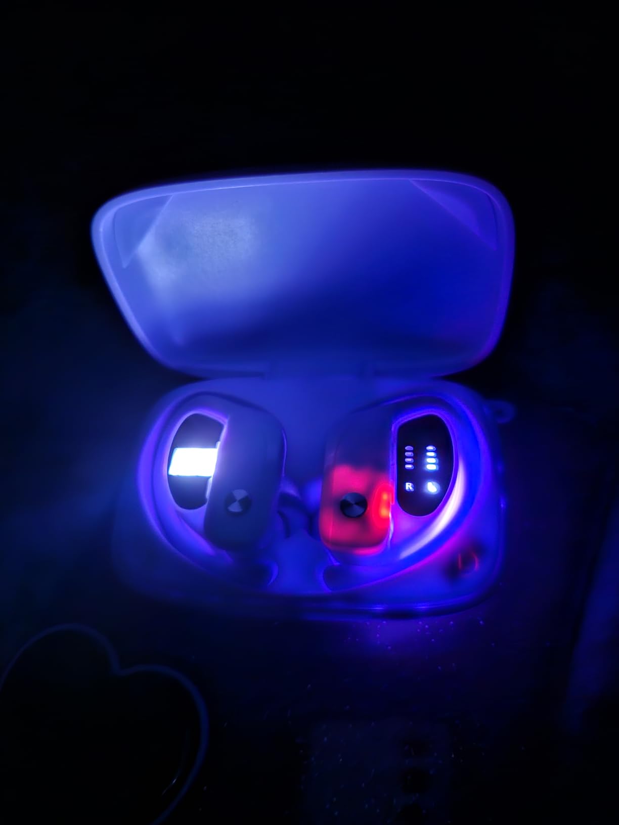 bmani Ear Buds Wireless Earbuds Bluetooth Headphones with 80H Playtime LED Display Case, Over-Ear Hook with Mic, Stereo Sound, Easy Button Controls, Sports Earphones for Running Workout Gym Black Customer Review bmani Ear Buds Wireless Earbuds Bluetooth Headphones with 80H Playtime LED Display Case, Over-Ear Hook with Mic, Stereo Sound, Easy Button Controls, Sports Earphones for Running Workout Gym Black - Customer Photo 2