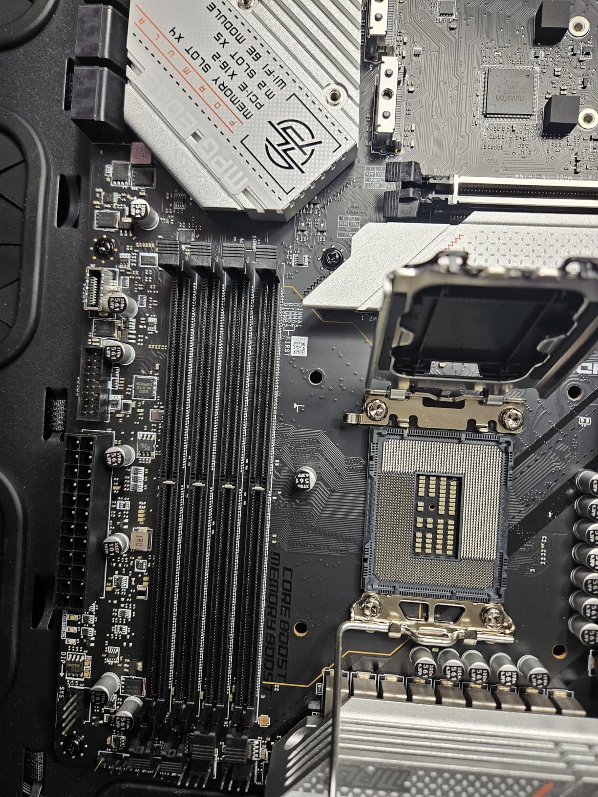 Intel Core i9-12900K Gaming Desktop Processor with Integrated Graphics and 16 (8P+8E) Cores up to 5.2 GHz Unlocked LGA1700 - Customer Photo 1