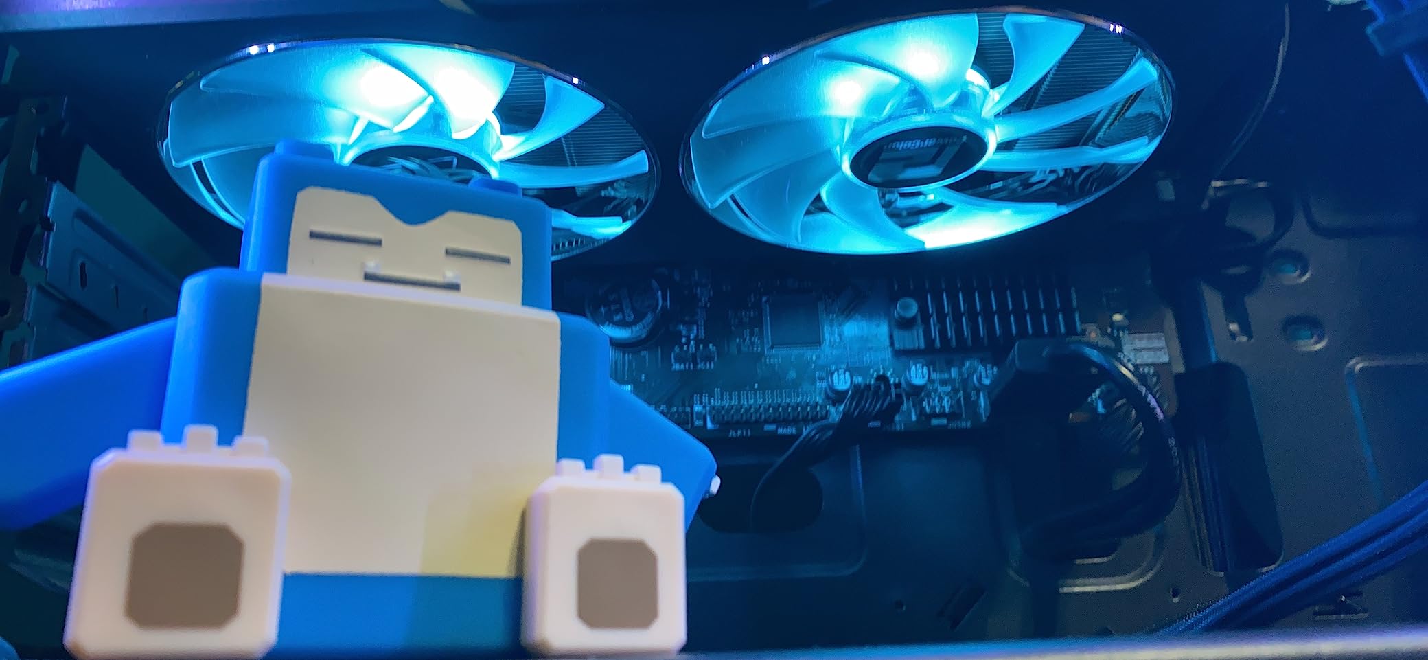 PowerColor Hellhound AMD Radeon RX 6600 Graphics Card with 8GB GDDR6 Memory - Customer Photo 1