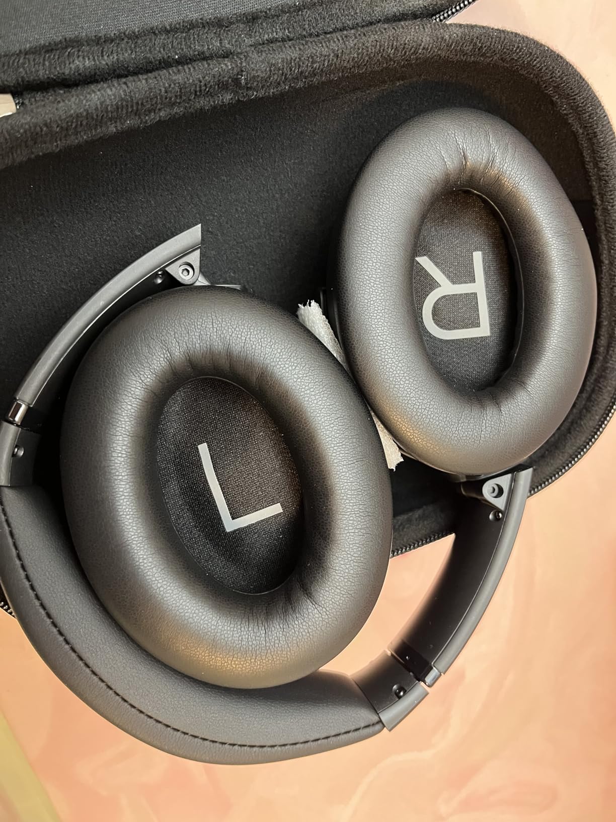 Bose QuietComfort 45 Bluetooth Wireless Noise Cancelling Headphones - Triple Black (Renewed) Customer Review Bose QuietComfort 45 Bluetooth Wireless Noise Cancelling Headphones - Triple Black (Renewed) - Customer Photo 2