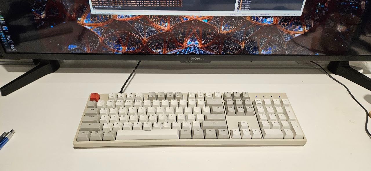 Keychron C2 Full Size Wired Mechanical Keyboard Compatible with Mac, Keychron Brown Switch, 104 Keys ABS Retro Color Keycaps Gaming Keyboard for Windows, USB-C Type-C Braid Cable - Customer Photo 1