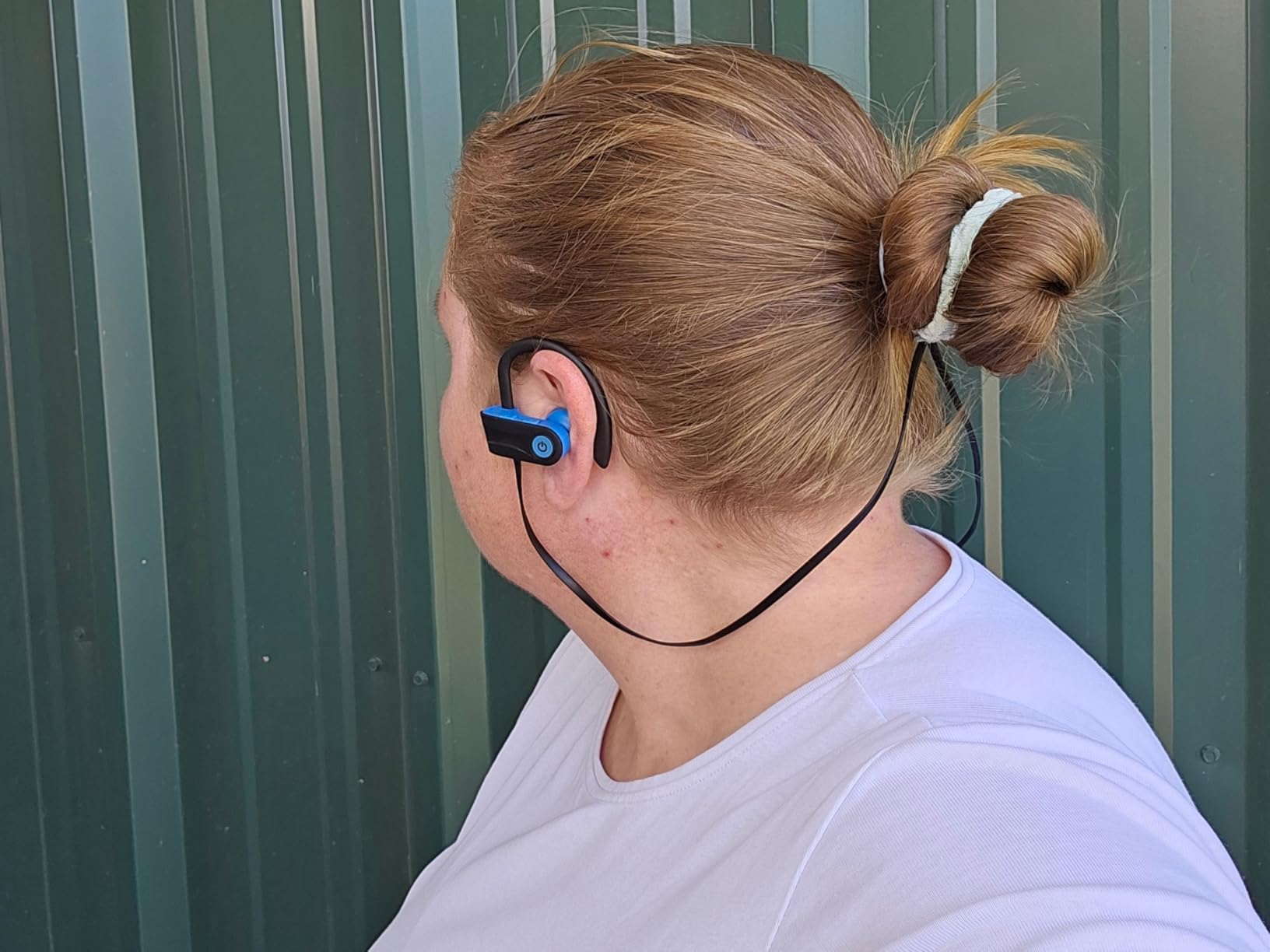 Boean Bluetooth Headphones, Wireless Headphones with 16 Hours Playtime Bluetooth 5.3 Wireless Earbuds HD Deep Bass Stereo Sound Isolation IPX7 Waterproof Earphones for Workout Running Sports Customer Review Boean Bluetooth Headphones, Wireless Headphones with 16 Hours Playtime Bluetooth 5.3 Wireless Earbuds HD Deep Bass Stereo Sound Isolation IPX7 Waterproof Earphones for Workout Running Sports - Customer Photo 2