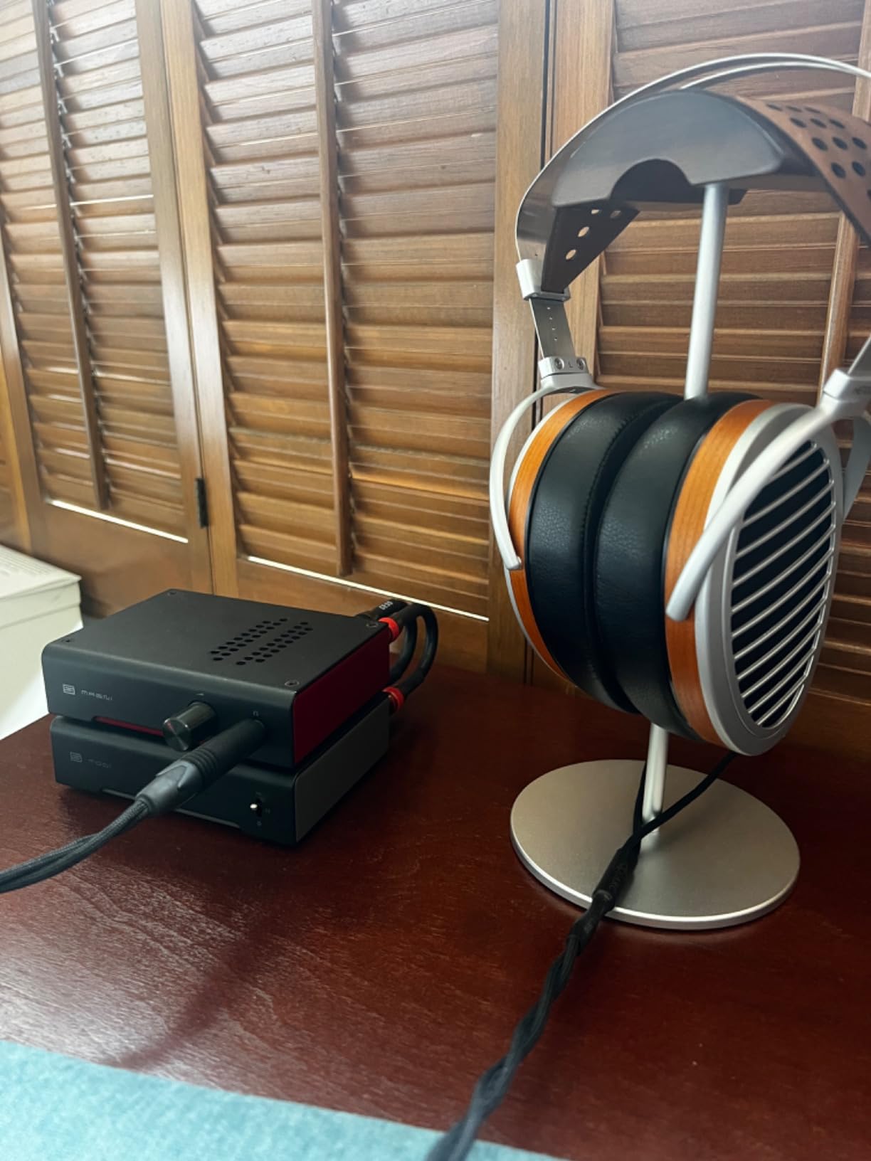 HIFIMAN HE1000 Stealth Magnet Planar Magnetic Full-Size Over-Ear Open-Back Hi-Fi Reference Grade Headphones Customer Review HIFIMAN HE1000 Stealth Magnet Planar Magnetic Full-Size Over-Ear Open-Back Hi-Fi Reference Grade Headphones - Customer Photo 2