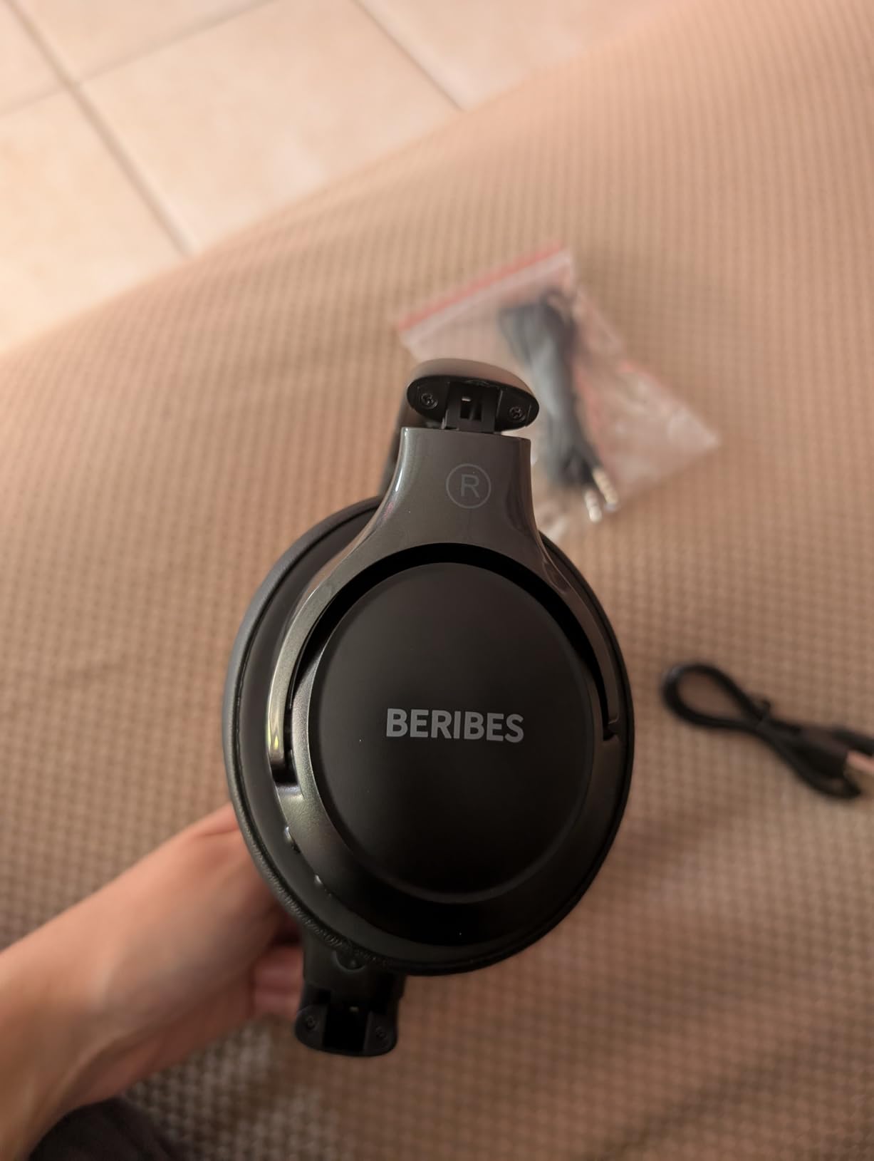 BERIBES Bluetooth Headphones Over Ear, 65H Playtime and 6 EQ Music Modes Wireless Headphones with Microphone, HiFi Stereo Foldable Lightweight Headset, Deep Bass for Home Office Cellphone PC Ect. Customer Review BERIBES Bluetooth Headphones Over Ear, 65H Playtime and 6 EQ Music Modes Wireless Headphones with Microphone, HiFi Stereo Foldable Lightweight Headset, Deep Bass for Home Office Cellphone PC Ect. - Customer Photo 2