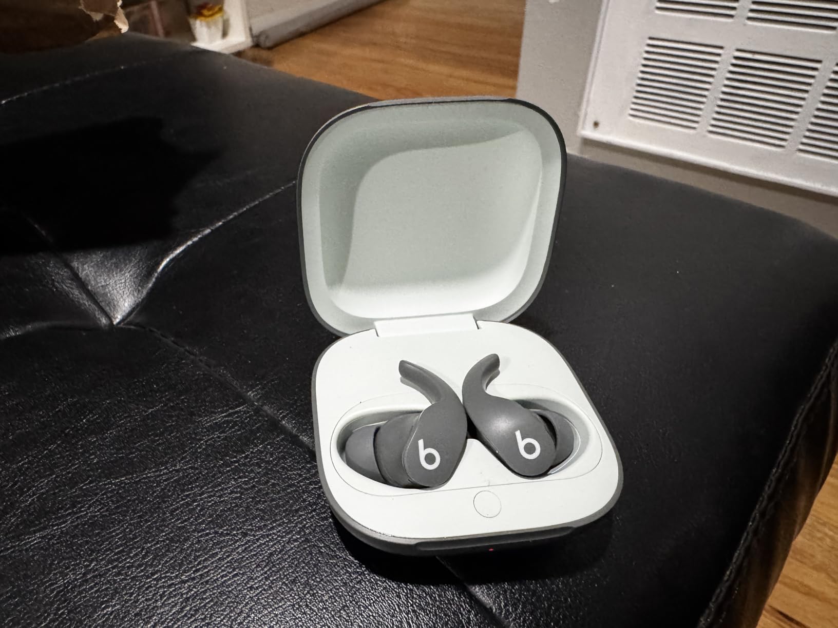 Beats Fit Pro True Wireless Noise Cancelling in-Ear Headphones - Black, MK2F3LL/A (Renewed) - Customer Photo 1