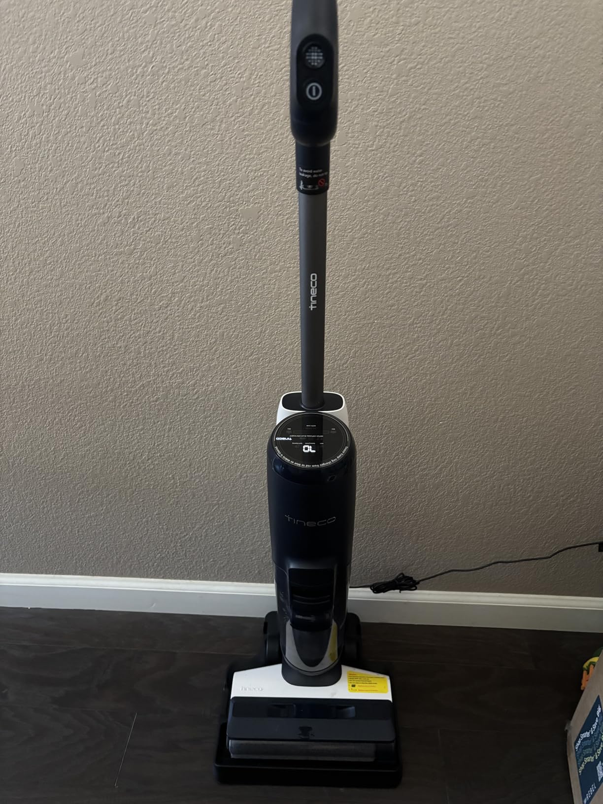 Tineco Floor ONE S5 Smart Cordless Wet Dry Vacuum Cleaner and Mop for Hard Floors, Digital Display, Long Run Time, Great for Sticky Messes and Pet Hair, Space-Saving Design, Blue - Customer Photo 2