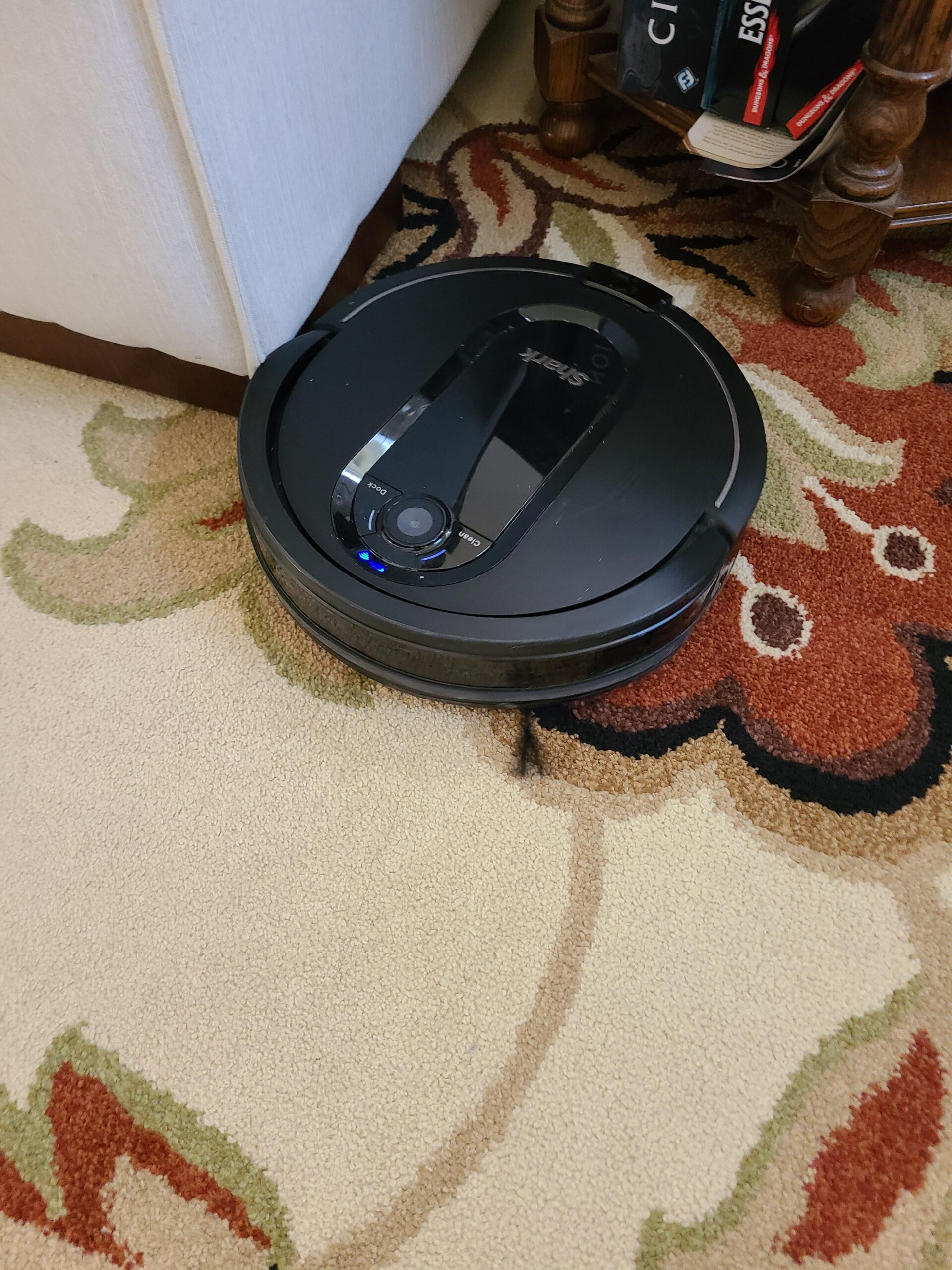 Shark AI Ultra Voice Control Robot Vacuum with Matrix Clean Navigation, Home Mapping, 60-Day Capacity, XL Self-Empty Base for Homes with Pets, Carpet & Hard Floors, Cool Grey - Customer Photo 1