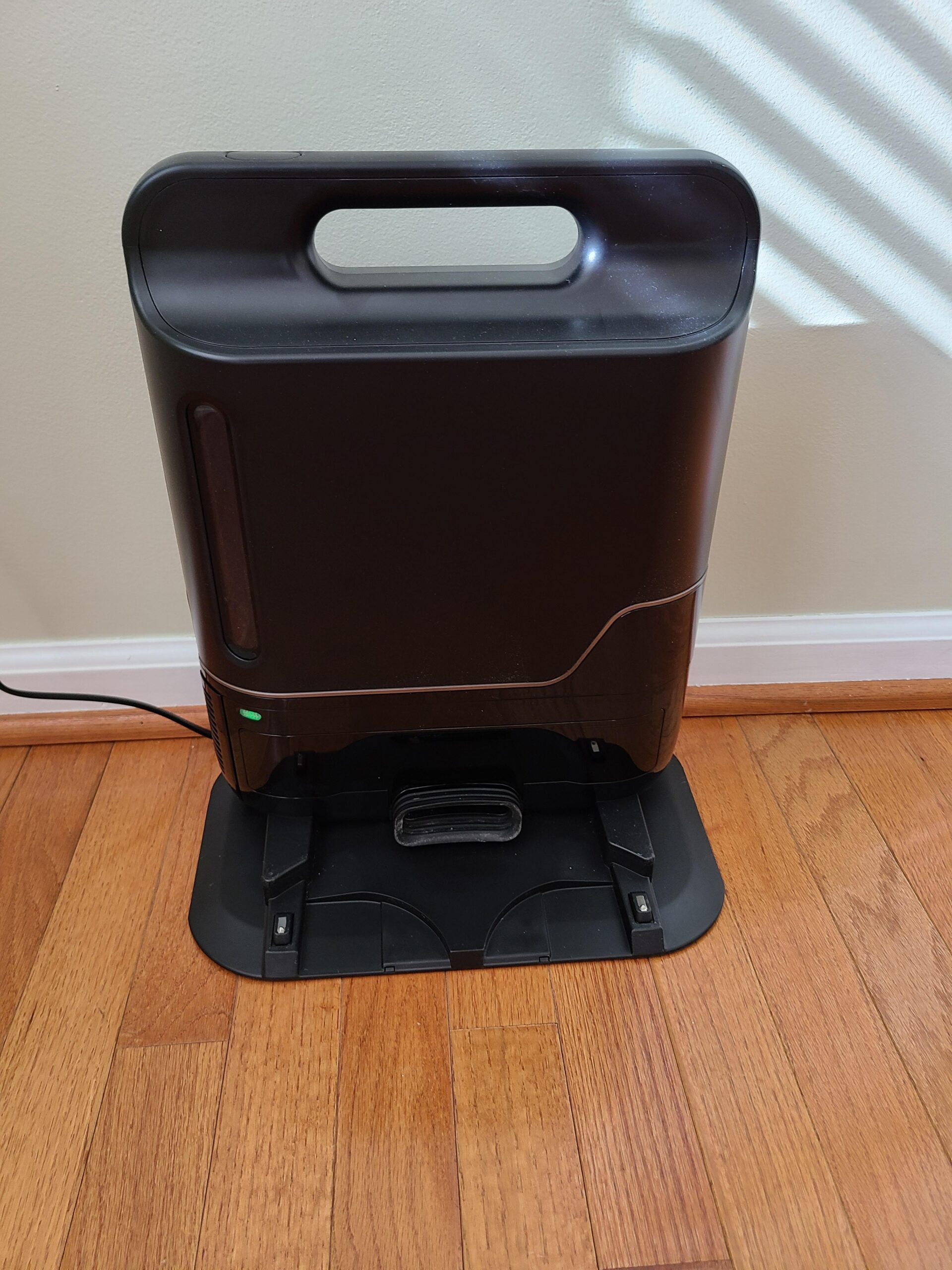 Shark AI Ultra Voice Control Robot Vacuum with Matrix Clean Navigation, Home Mapping, 60-Day Capacity, XL Self-Empty Base for Homes with Pets, Carpet & Hard Floors, Cool Grey Customer Review Shark AI Ultra Voice Control Robot Vacuum with Matrix Clean Navigation, Home Mapping, 60-Day Capacity, XL Self-Empty Base for Homes with Pets, Carpet & Hard Floors, Cool Grey - Customer Photo 2