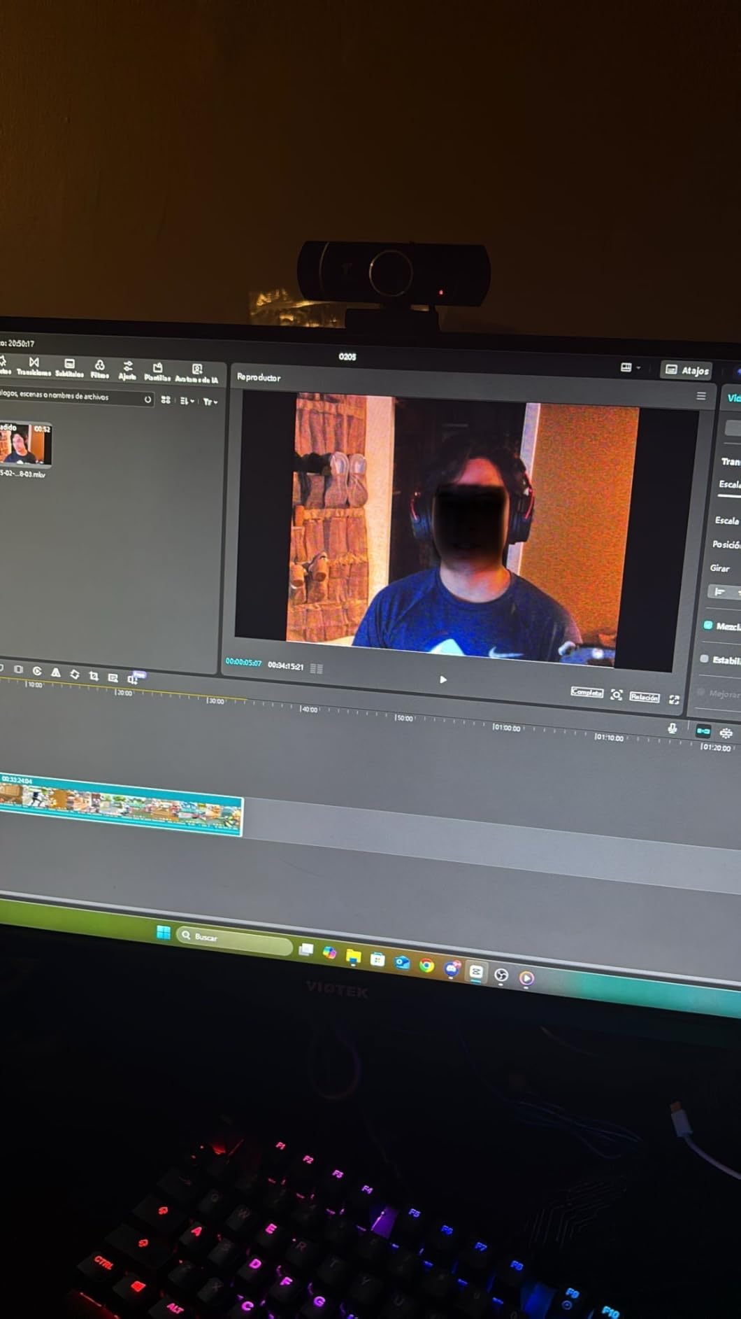 HyperX Cloud Alpha Wireless - Gaming Headset for PC, 300-hour battery life, DTS Headphone:X Spatial Audio, Memory foam, Dual Chamber Drivers, Noise-canceling mic, Durable aluminum frame,Red Customer Review HyperX Cloud Alpha Wireless - Gaming Headset for PC, 300-hour battery life, DTS Headphone:X Spatial Audio, Memory foam, Dual Chamber Drivers, Noise-canceling mic, Durable aluminum frame,Red - Customer Photo 2