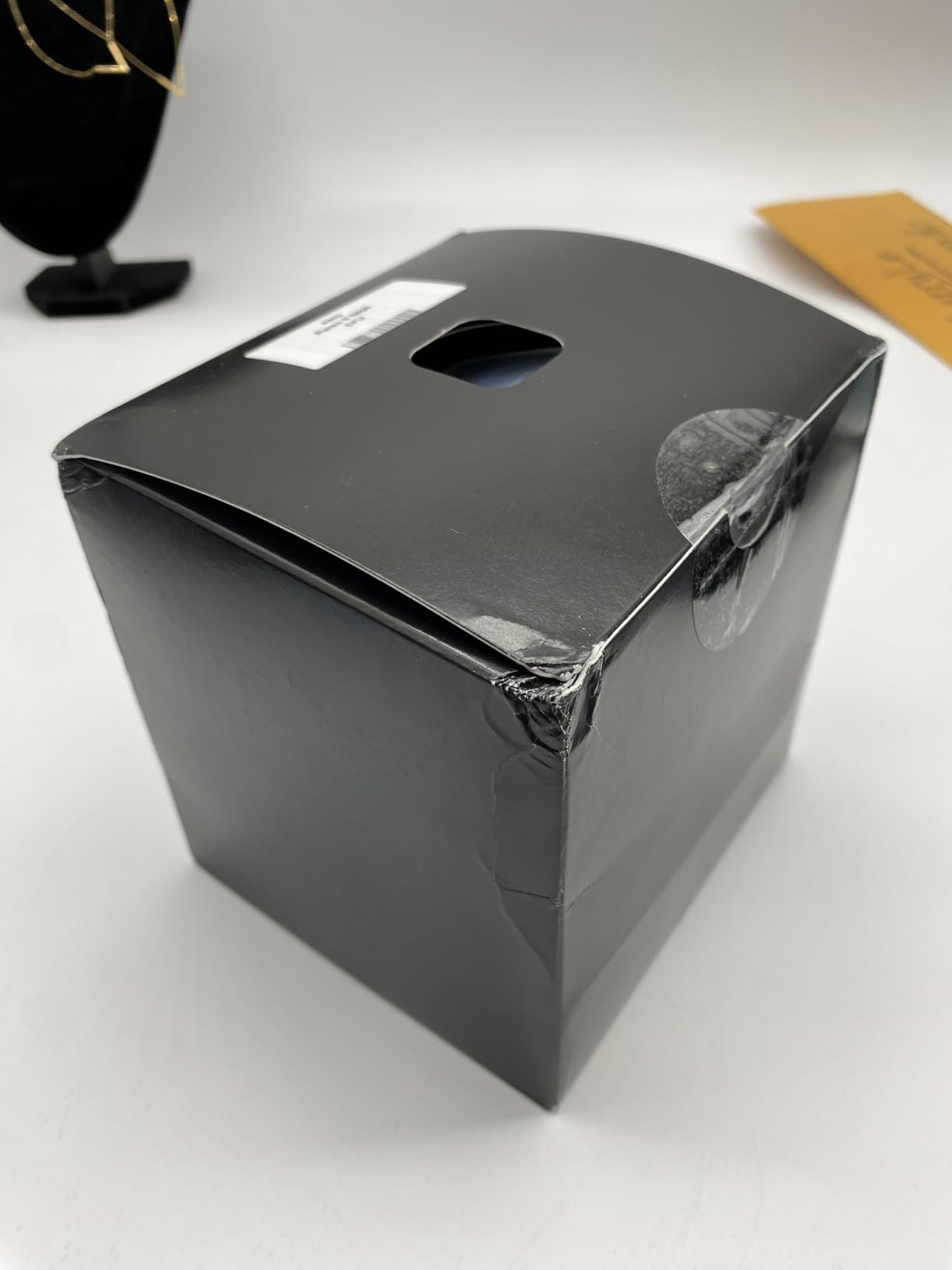 AMD Ryzen 5 5600 6-Core, 12-Thread Unlocked Desktop Processor with Wraith Stealth Cooler - Customer Photo 2