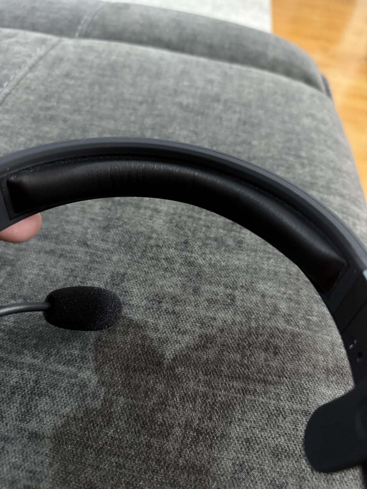 Trucker Bluetooth Headset, V5.2 Wireless Headset with Upgraded Microphone AI Noise Canceling, On Ear Bluetooth Headphone with Mute for Driver Office Call Center - Customer Photo 1