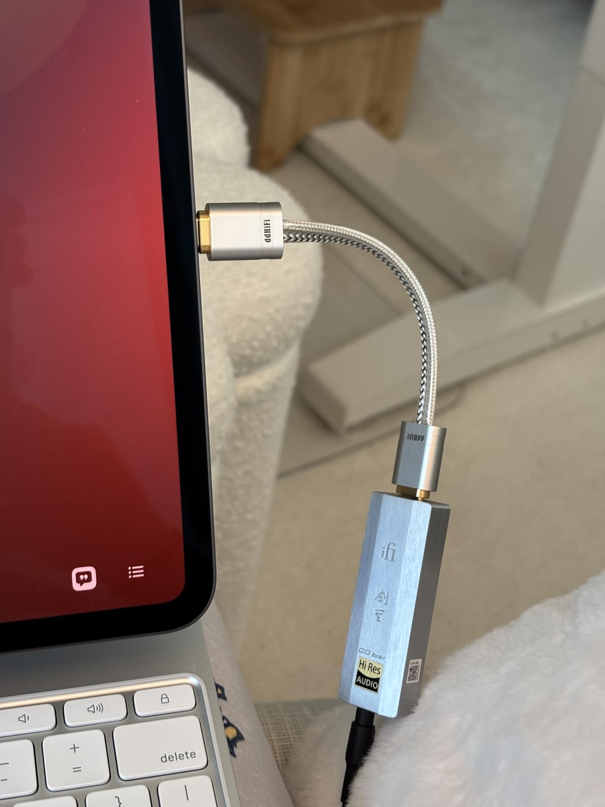 iFi GO bar - Portable DAC/Headphone Amp Featuring - Hi-Res PCM 384kHz/DSD256 - Analogue XBass+ and XSpace Processing - Customer Photo 3