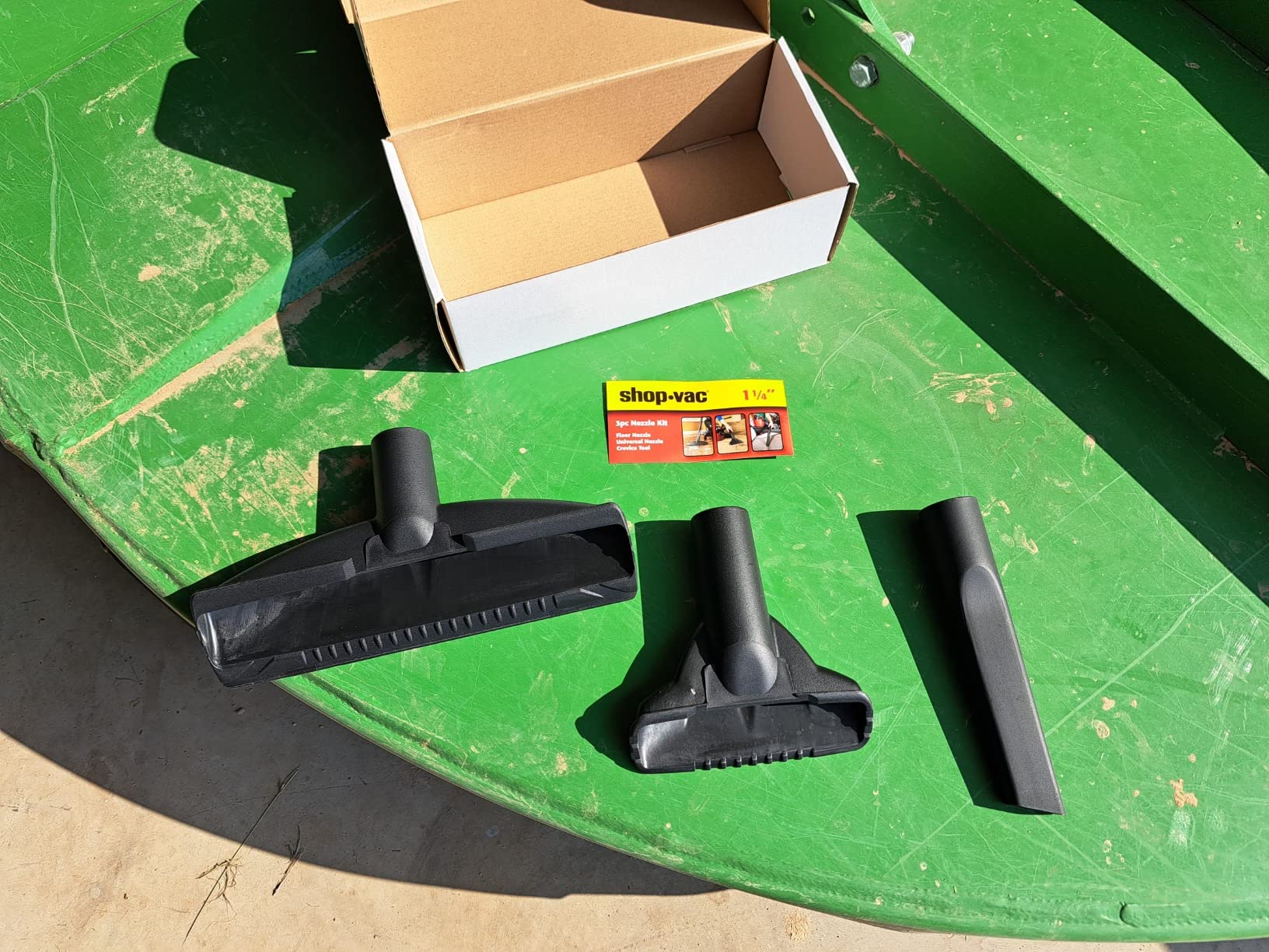 Shop-Vac 3-PC Nozzle Kit, 1-1/4 Inch Diameter for Wet/Dry Use, Includes Gulper, Crevice and Floor Tool - Customer Photo 2