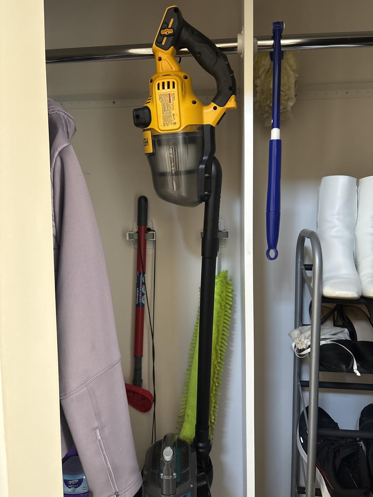DEWALT 20V Vacuum, Cordless Handheld Vacuum, HEPA, Battery Not Included (DCV501HB) Customer Review DEWALT 20V Vacuum, Cordless Handheld Vacuum, HEPA, Battery Not Included (DCV501HB) - Customer Photo 2