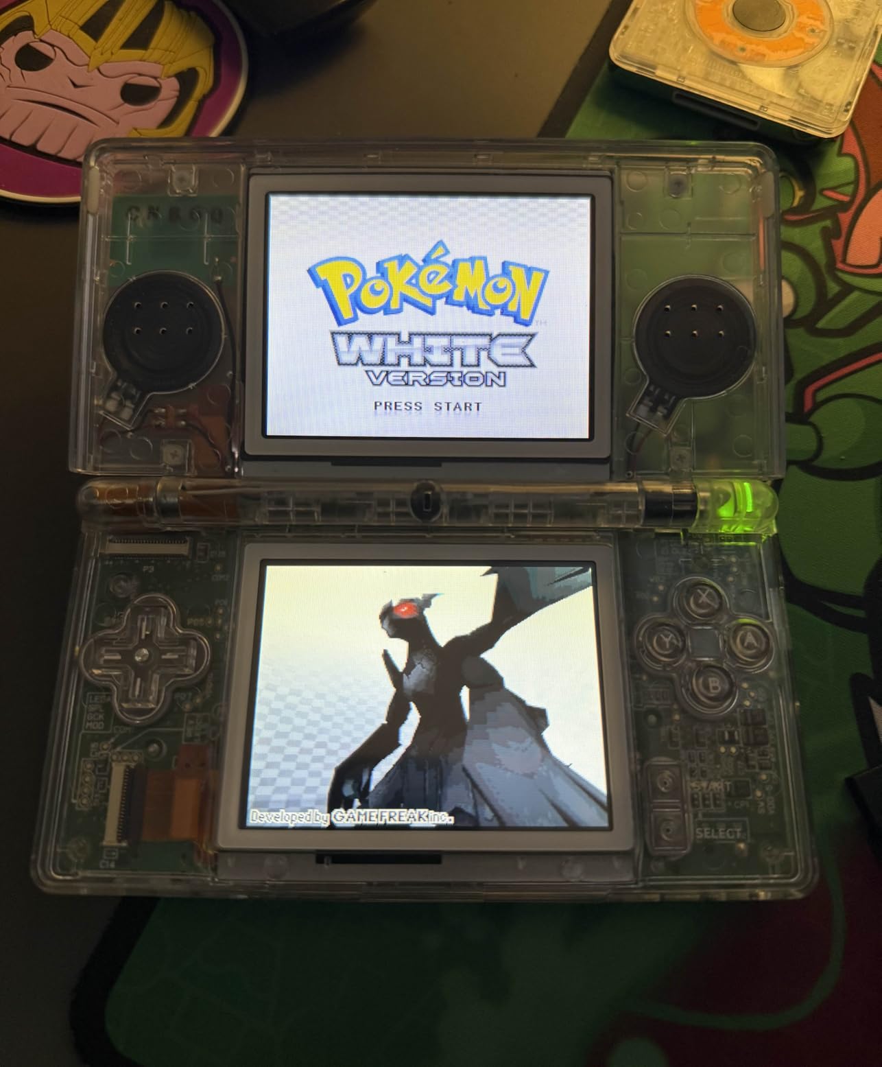 R4 SDHC Gold Pro Adapter with 32 GB Micro SD with YS Menu with 500 in 1 Will Work On DS DSI DSIXL 2DS 2DSXL 3DS 3DSXL - Customer Photo 1