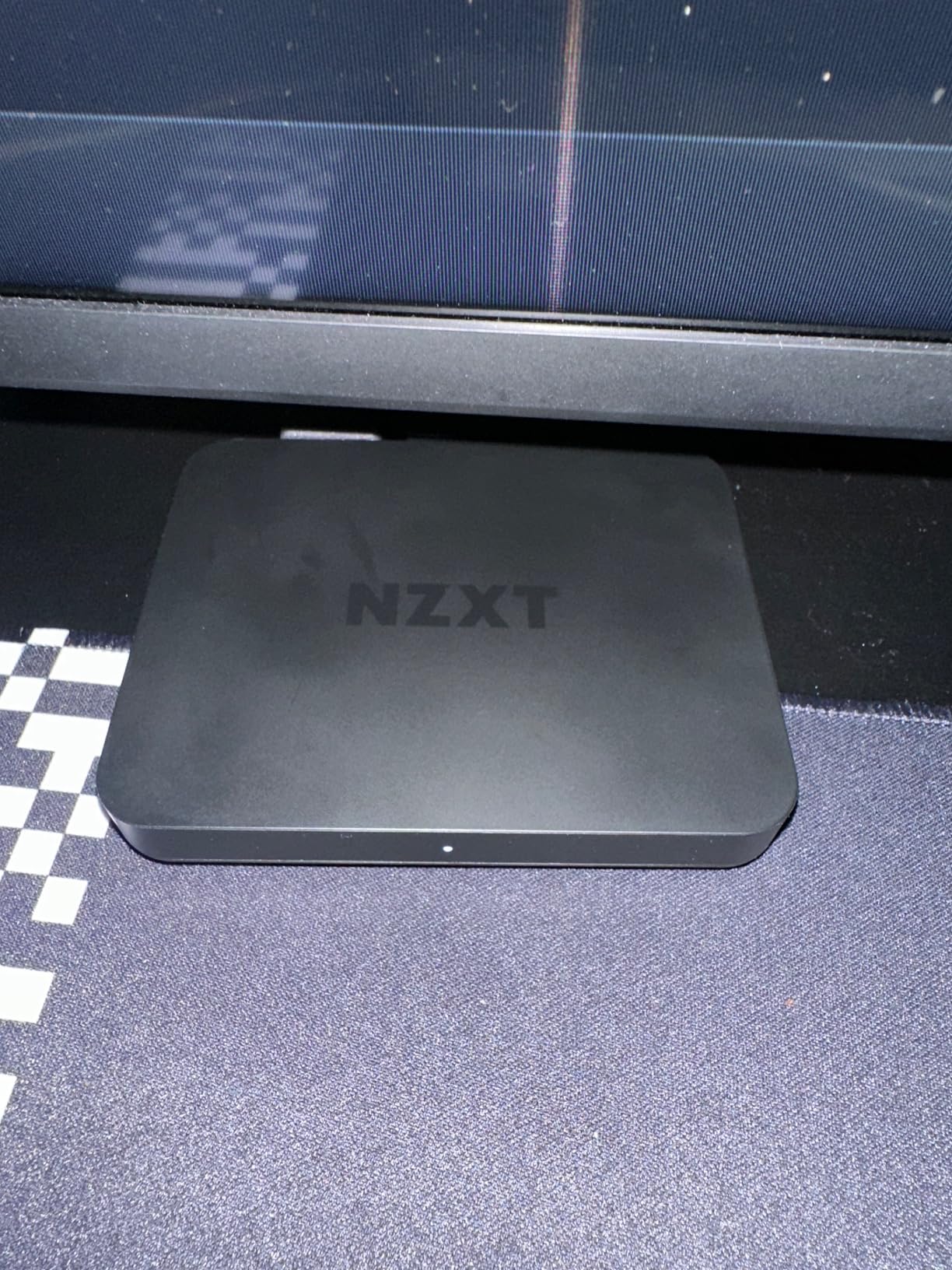 NZXT Signal HD60 Full HD USB Capture Card - ST-EESC1-WW - HD60 (1080p) - Live Streaming and Gaming - Zero-Lag Passthrough - Open Compatibility Customer Review NZXT Signal HD60 Full HD USB Capture Card - ST-EESC1-WW - HD60 (1080p) - Live Streaming and Gaming - Zero-Lag Passthrough - Open Compatibility - Customer Photo 1