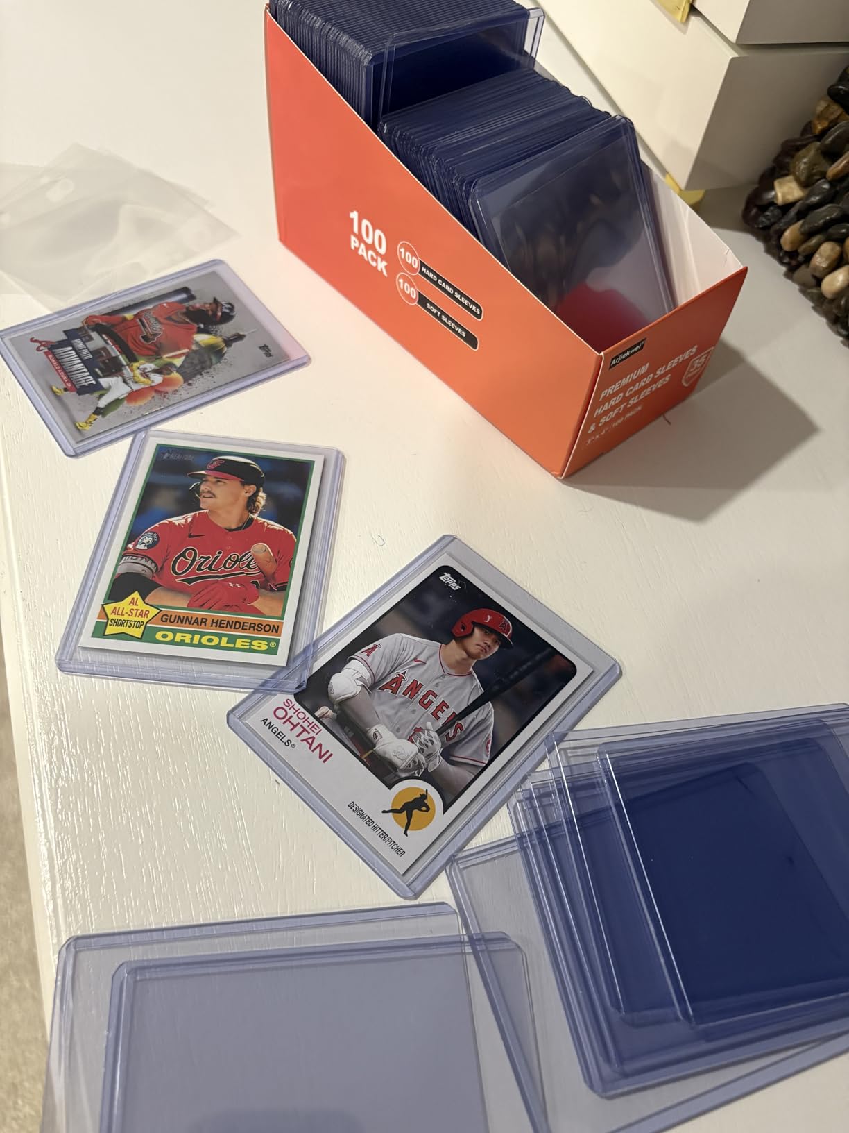 200 Card Sleeves Top Loaders for Cards, Arjiekwei 3