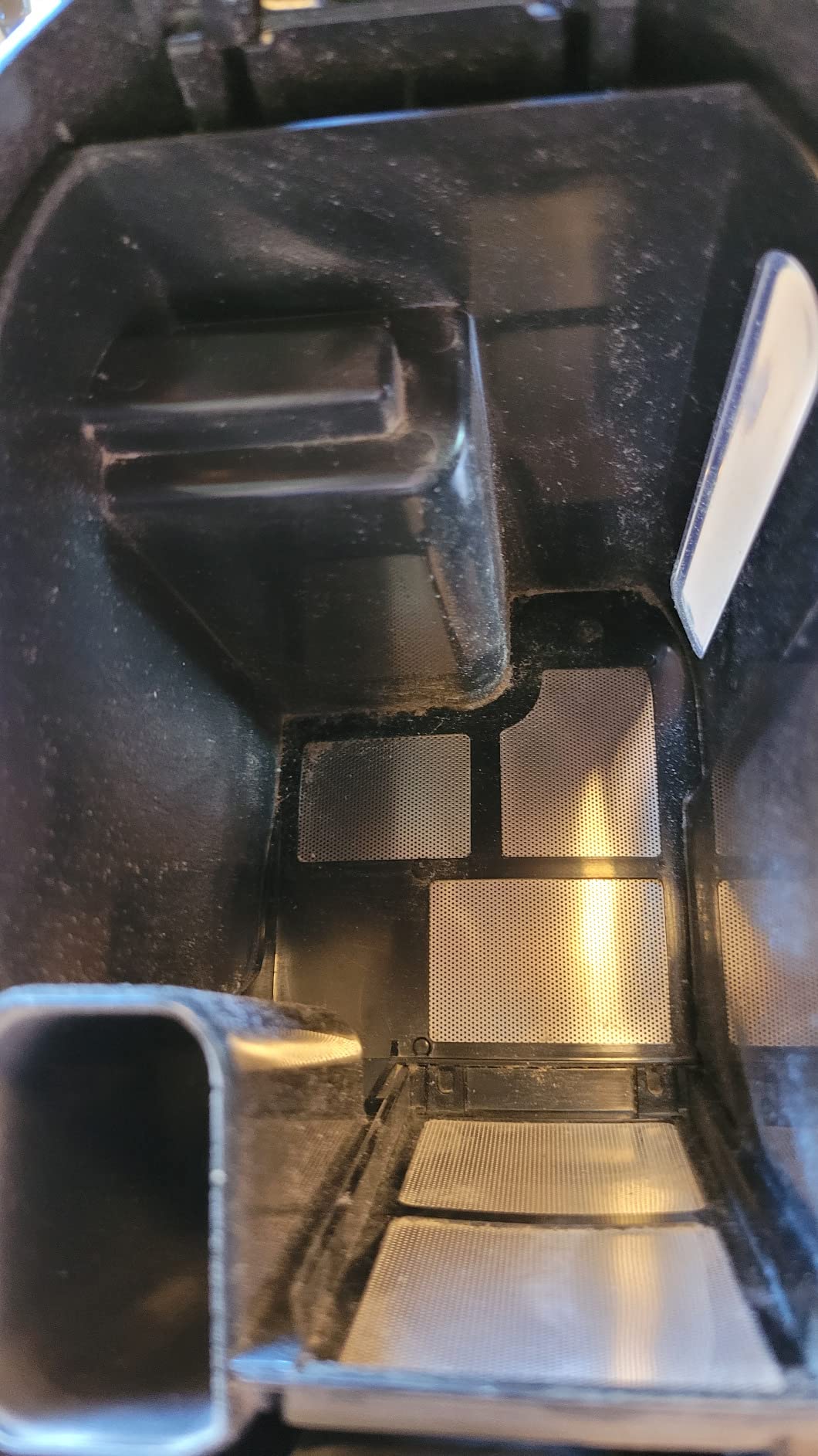 Shark Robot Vacuum & Mop Combo, Powerful Suction, Matrix Plus, 60-Day Debris Capacity, HEPA Bagless Self Empty Base, Sonic Mopping, Home Mapping for Pet Hair - Carpets & Hardfloor, AV2610WA - Customer Photo 4