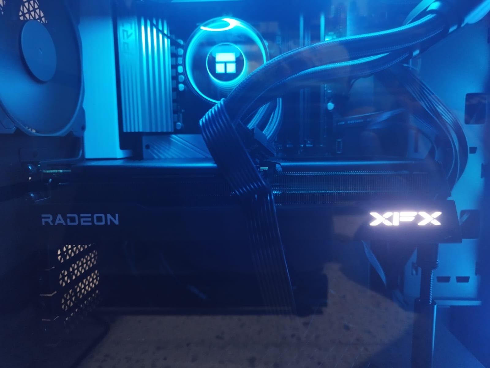 AMD Ryzen 7 7700X 8-Core, 16-Thread Unlocked Desktop Processor - Customer Photo 2