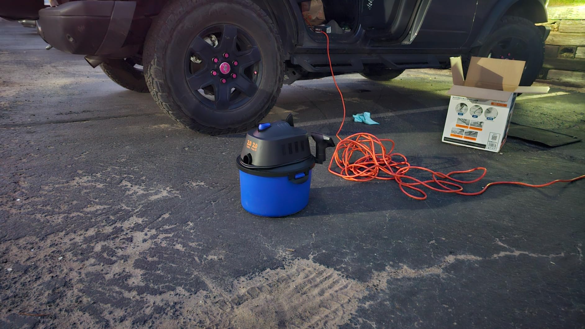 Koblenz WD-2L Portable Wet Dry Vacuum, 2-Gallon 2 PHP Suction Plus Blower Vacuum Cleaner for Liquids, Dust, Pet Hairs, 10' Reach, Ideal for Home, Car, Garage, Shop, Accessories Included, Blue/Black - Customer Photo 2