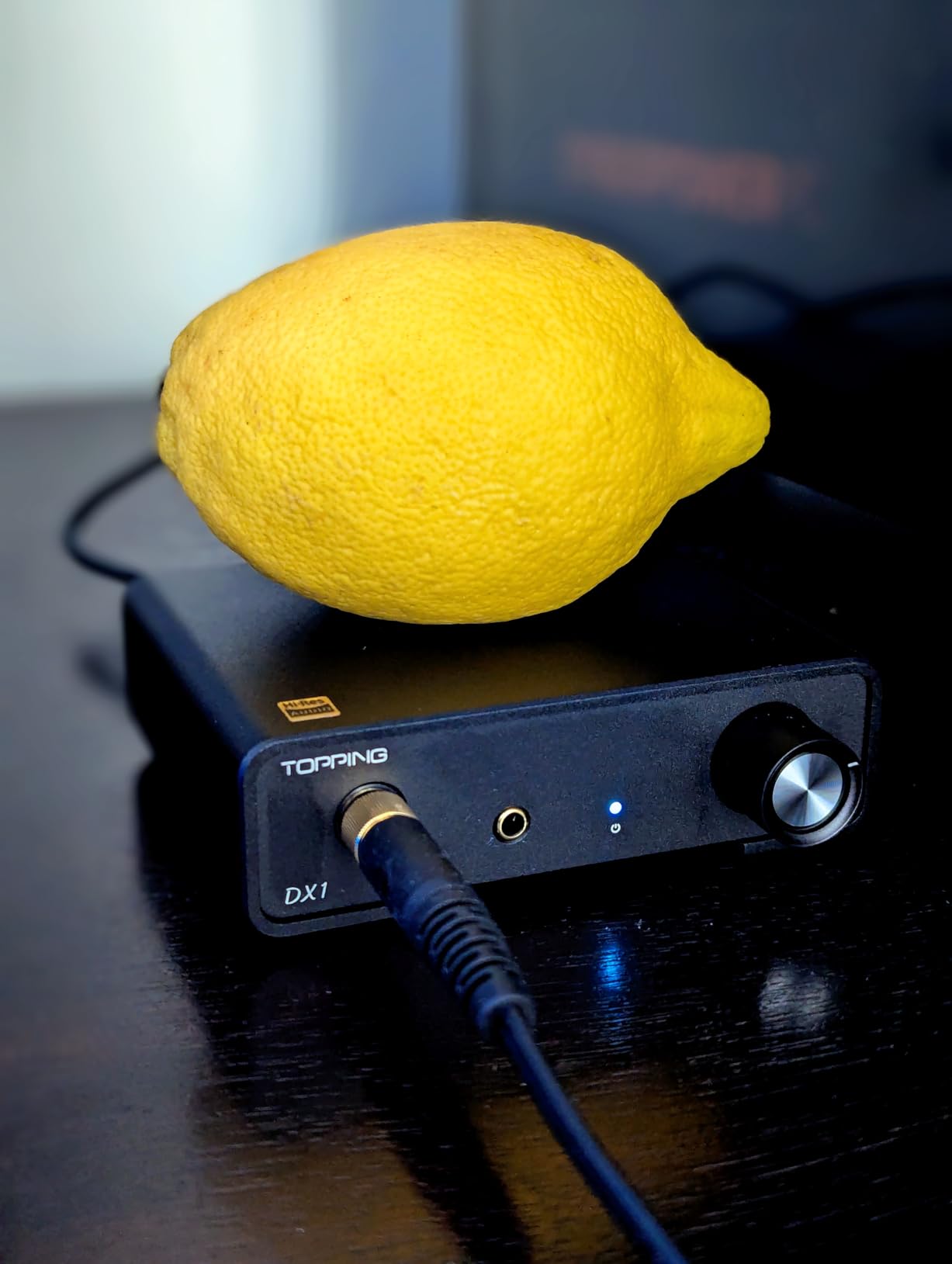 Topping DX1 Mini Stereo DAC Headphone Amplifier Combo - 280mW x2 Powerful Output Two-Stage GAIN Switch USB Chargable Discrete LNRD AK4493S XU208 384kHz/32bit Native DSD256 HiFi Home Audio (Sliver) - Customer Photo 3
