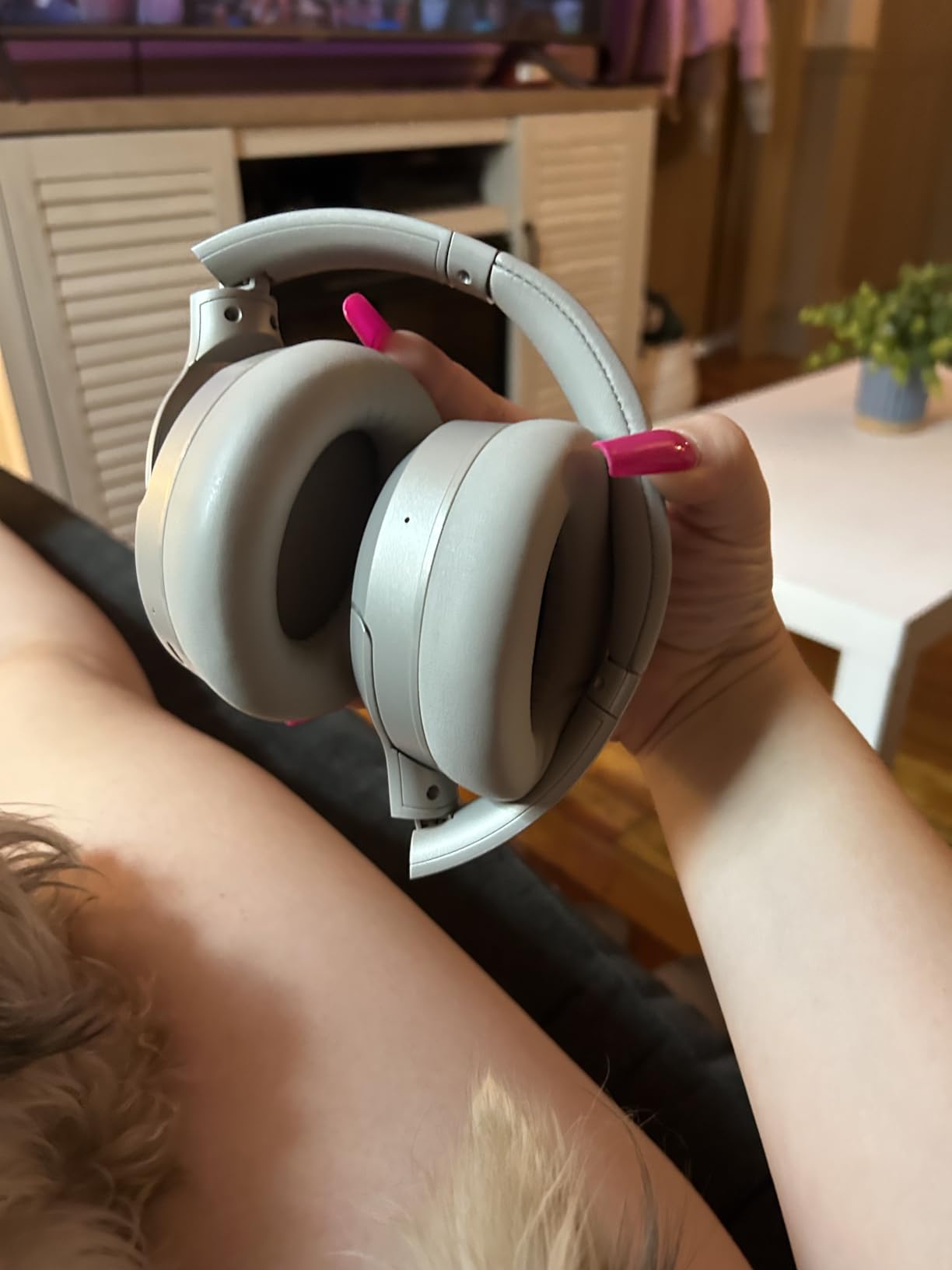 RUNOLIM Hybrid Active Noise Cancelling Headphones, Wireless Over Ear Bluetooth Headphones with Microphone, 70H Playtime, Foldable Headphone with HiFi Audio, Deep Bass for Home Travel Office - Customer Photo 4