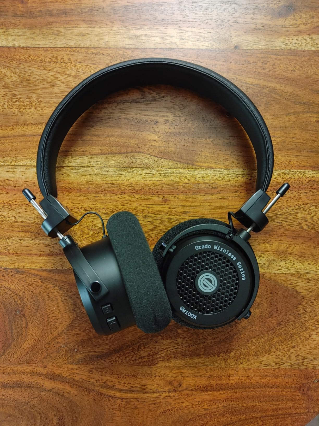 GRADO GW100x Wireless Open-Back Headphones – Bluetooth 5.2, 40-Hour Battery, 44mm Drivers – Audiophile Over-Ear Headphones with Mic – Lightweight, Retro Design – for Home, Studio & Travel Customer Review GRADO GW100x Wireless Open-Back Headphones – Bluetooth 5.2, 40-Hour Battery, 44mm Drivers – Audiophile Over-Ear Headphones with Mic – Lightweight, Retro Design – for Home, Studio & Travel - Customer Photo 4