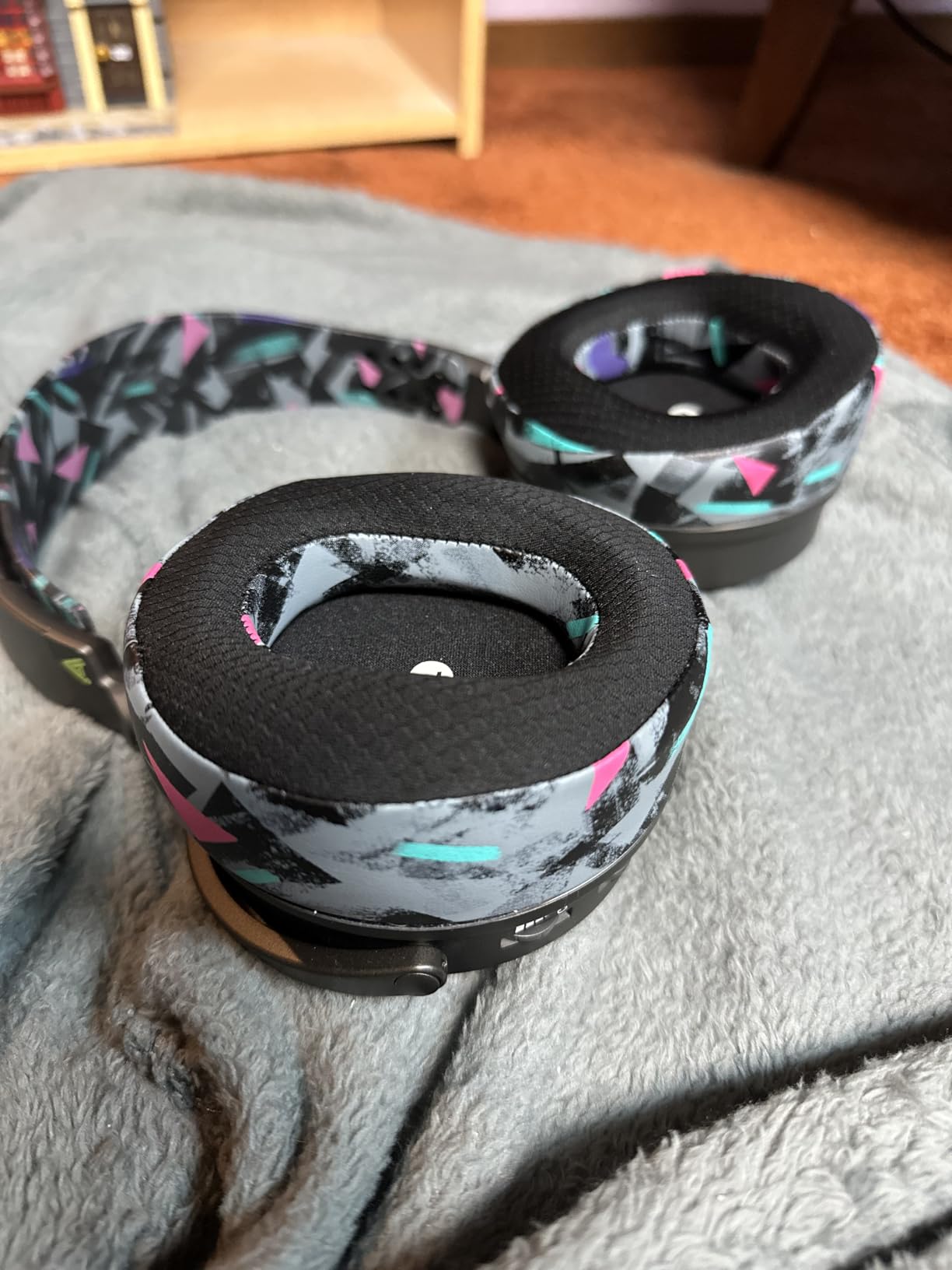 Audeze Maxwell Wireless Gaming Headset for PlayStation, Mac, PC, and Switch - Customer Photo 1