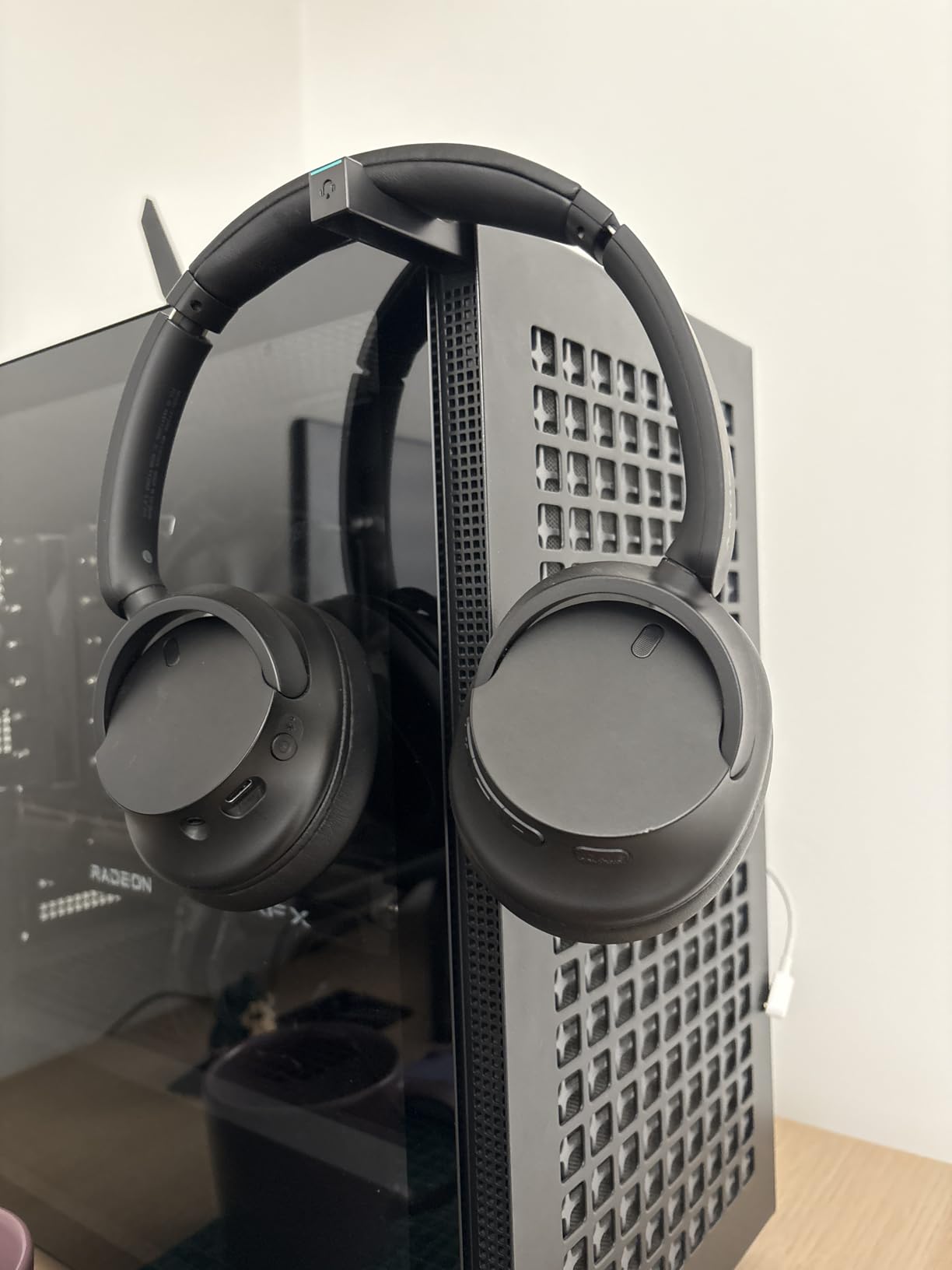 Sony WH-CH720N Noise Canceling Wireless Headphones Bluetooth Over The Ear Headset with Microphone and Alexa Built-in, Black New - Customer Photo 2