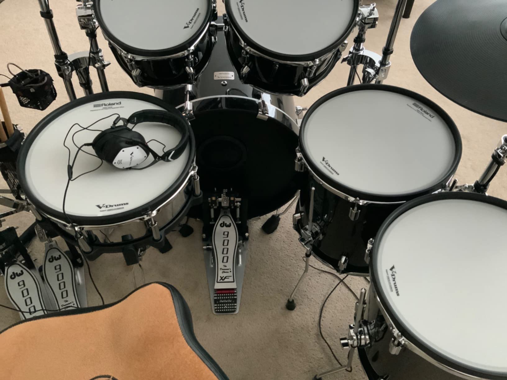 Roland VMH-D1 V-Drums Headphones | Designed V-Moda for V-Drums & All Electronic Drum Kits | Immersive Sound | Extended Comfort | Long Cable for Tangle-Free Drumming - Customer Photo 1