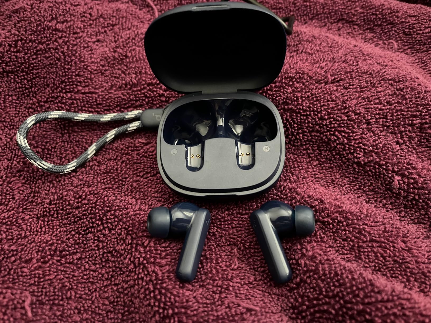 Soundcore by Anker P20i True Wireless Earbuds, 10mm Drivers with Big Bass, Bluetooth 5.3, 30H Long Playtime, Water-Resistant, 2 Mics for AI Clear Calls, 22 Preset EQs, Customization via App Customer Review Soundcore by Anker P20i True Wireless Earbuds, 10mm Drivers with Big Bass, Bluetooth 5.3, 30H Long Playtime, Water-Resistant, 2 Mics for AI Clear Calls, 22 Preset EQs, Customization via App - Customer Photo 1