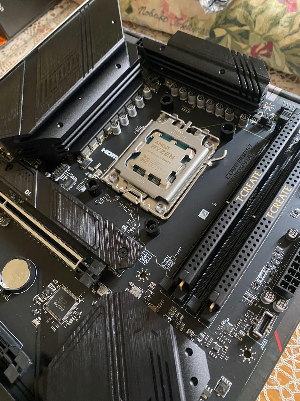 AMD Ryzen 7 7800X3D 8-Core, 16-Thread Desktop Processor Customer Review AMD Ryzen 7 7800X3D 8-Core, 16-Thread Desktop Processor - Customer Photo 2