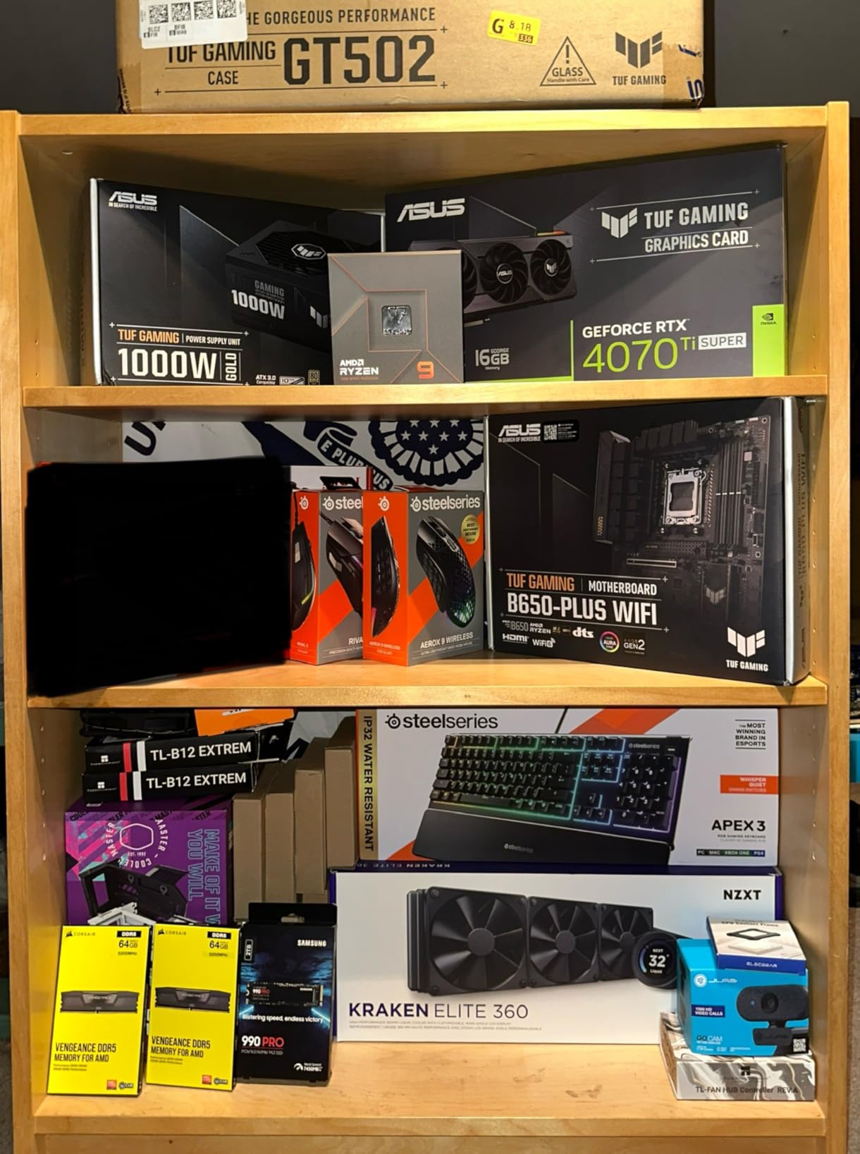 NZXT Kraken 240 - RL-KN-240-B1-240mm AIO CPU Liquid Cooler - Customizable 1.54 NZXT Kraken 240 - RL-KN-240-B1-240mm AIO CPU Liquid Cooler - Customizable 1.54