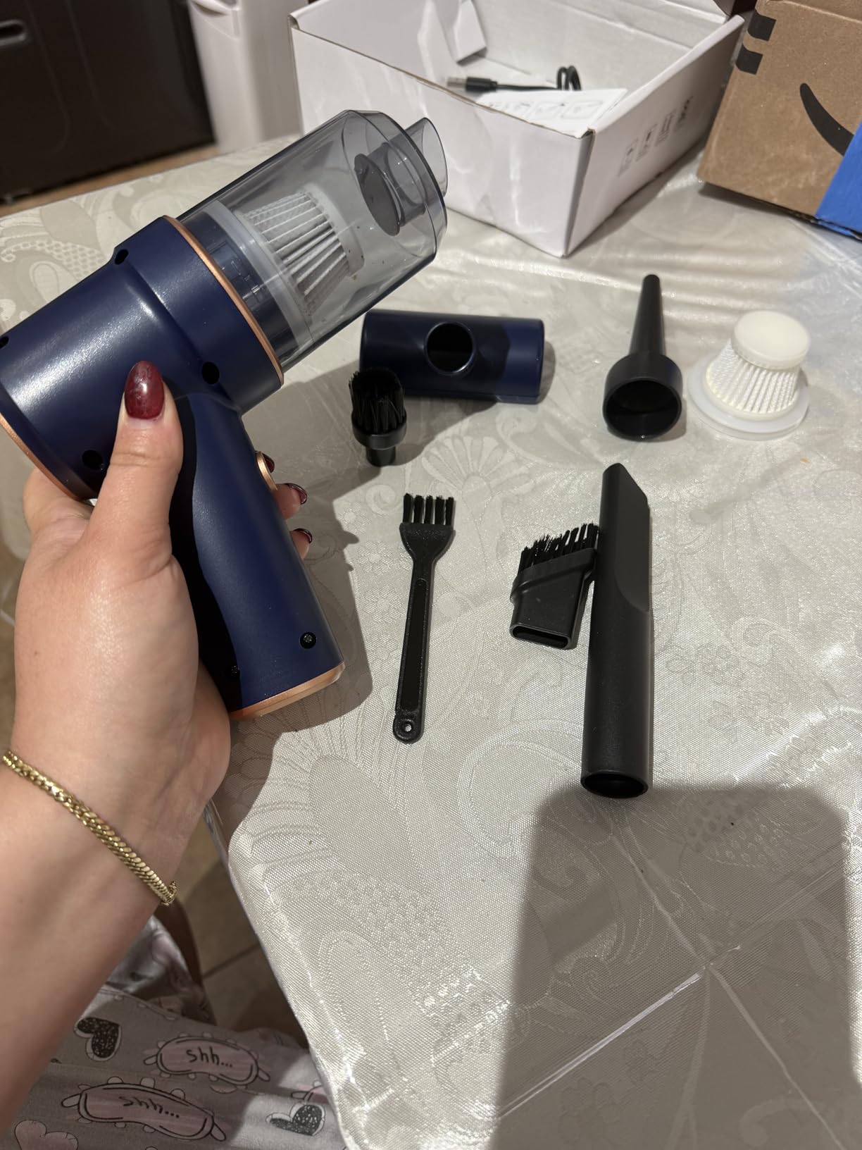 KMM Handheld Car Vacuum Cleaner, 9000Pa Vacuum Cleaner and Air Duster, 120W High Power Hand Held Vacuum with LED Light and Multi-Nozzles for Car, Home, Office, Pet - Customer Photo 2