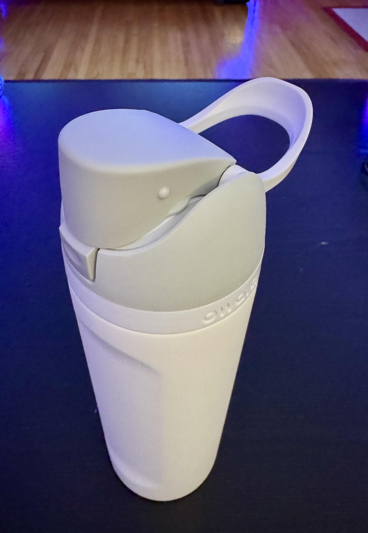 Owala FreeSip Insulated Stainless Steel Water Bottle with Straw, BPA-Free Sports Water Bottle, Great for Travel, 24 Oz, Denim - Customer Photo 2