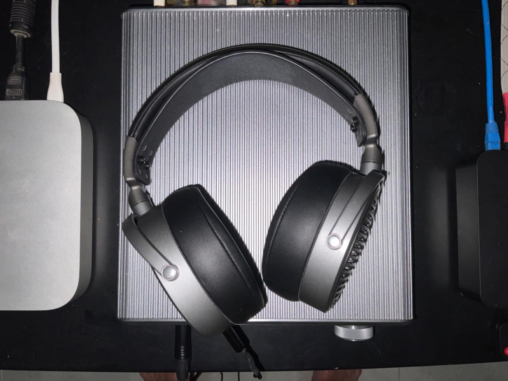 Audeze MM-100 Professional Open-Back Headphones, Planar Magnetic, Wired - Studio Reference with Exceptional Soundstage - Customer Photo 1