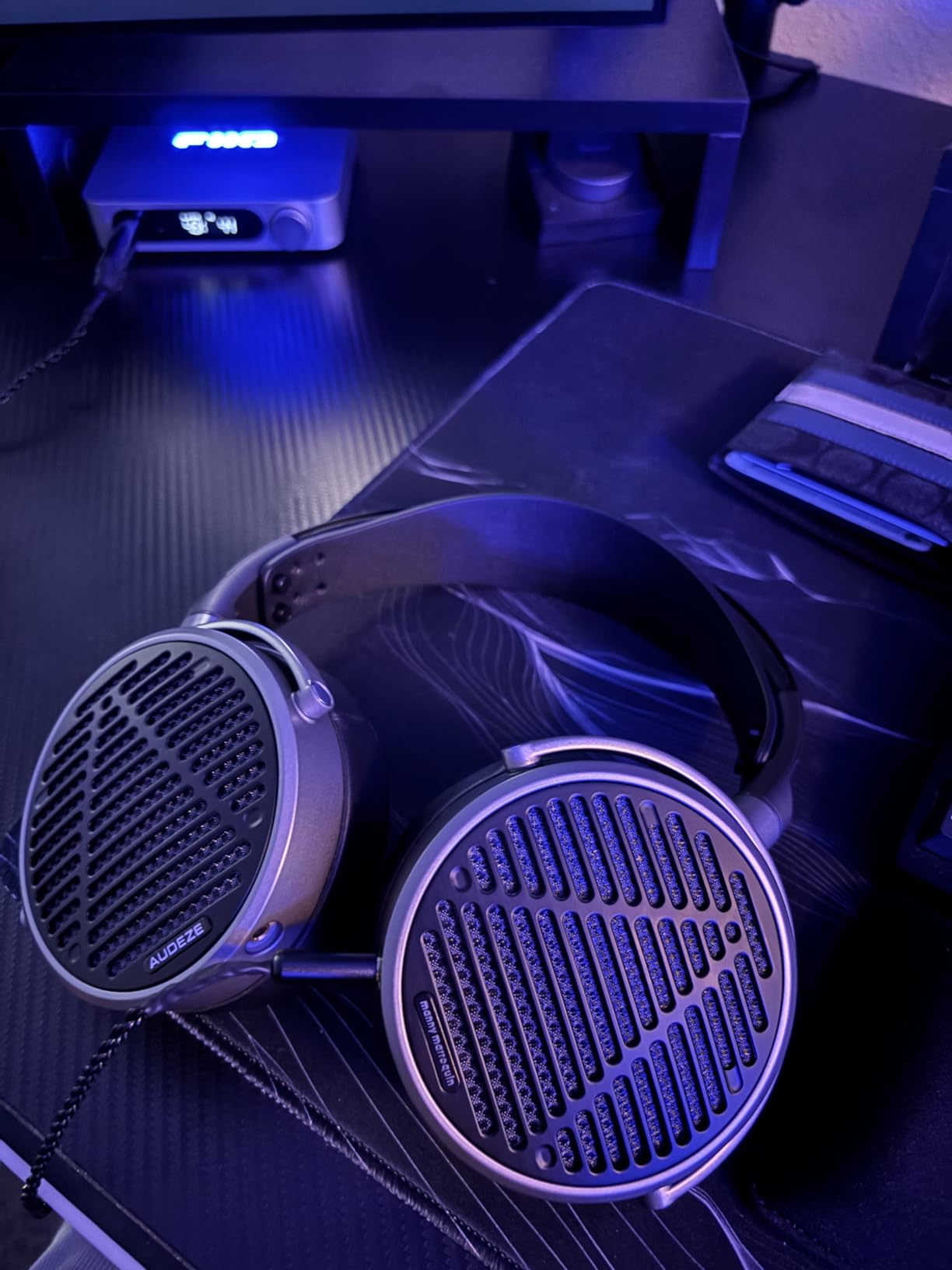 Audeze MM-100 Professional Open-Back Headphones, Planar Magentic, Wired - Customer Photo 3