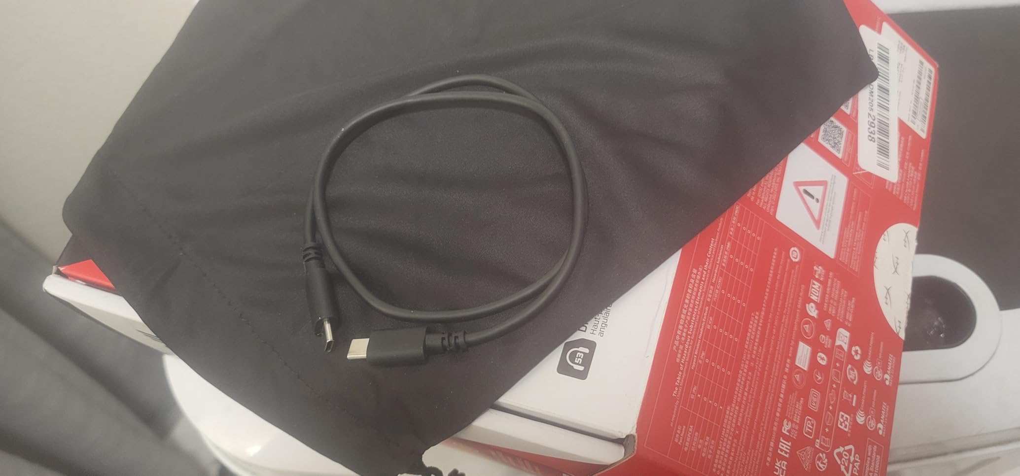 Cloud III - Wired Gaming Headset, PC, PS5, Xbox Series X|S, Angled 53mm Drivers, DTS Spatial Audio, Memory Foam, Durable Frame, Ultra-Clear 10mm Mic, USB-C, USB-A, 3.5mm - Black/Red customer photo 1