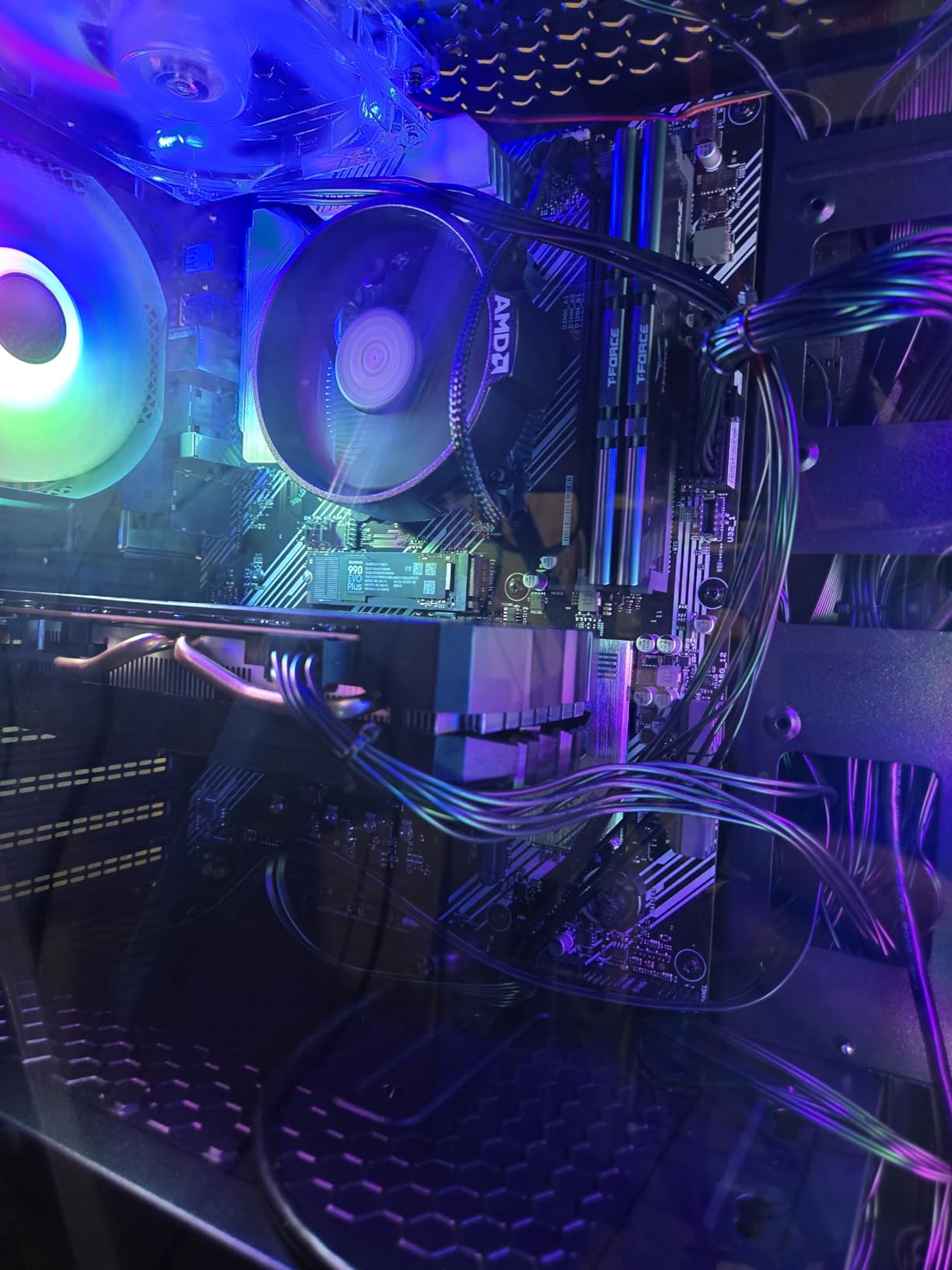 PC Case Pre-Install 4 RGB Fans, ATX Gaming Computer Case with Diamond-Shaped Mesh Front & Tempered Glass Side Panel, USB 3.0 Airflow Mid Tower case,621 - Customer Photo 1