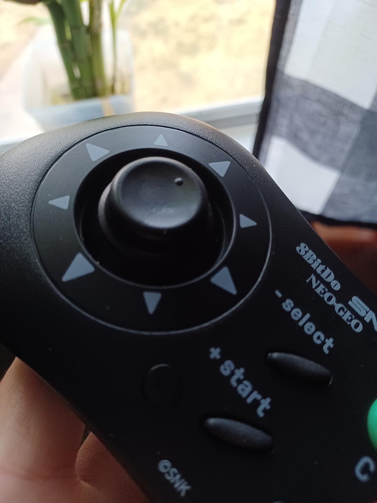 8Bitdo NEOGEO Wireless Controller for Windows, Android, and NEOGEO mini with Classic Click-Style Joystick - Officially Licensed by SNK (Black Edition) Customer Review 8Bitdo NEOGEO Wireless Controller for Windows, Android, and NEOGEO mini with Classic Click-Style Joystick - Officially Licensed by SNK (Black Edition) - Customer Photo 3