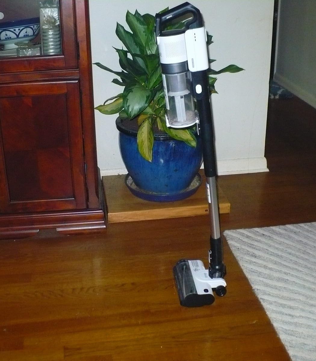 LEVOIT Cordless Vacuum Cleaner, Stick Vac with Tangle-Resistant Design, Up to 50 Minutes, Powerful Suction, Rechargeable, Lightweight, and Versatile for Carpet, Hard Floor, Pet Hair, LVAC-200 Customer Review LEVOIT Cordless Vacuum Cleaner, Stick Vac with Tangle-Resistant Design, Up to 50 Minutes, Powerful Suction, Rechargeable, Lightweight, and Versatile for Carpet, Hard Floor, Pet Hair, LVAC-200 - Customer Photo 1