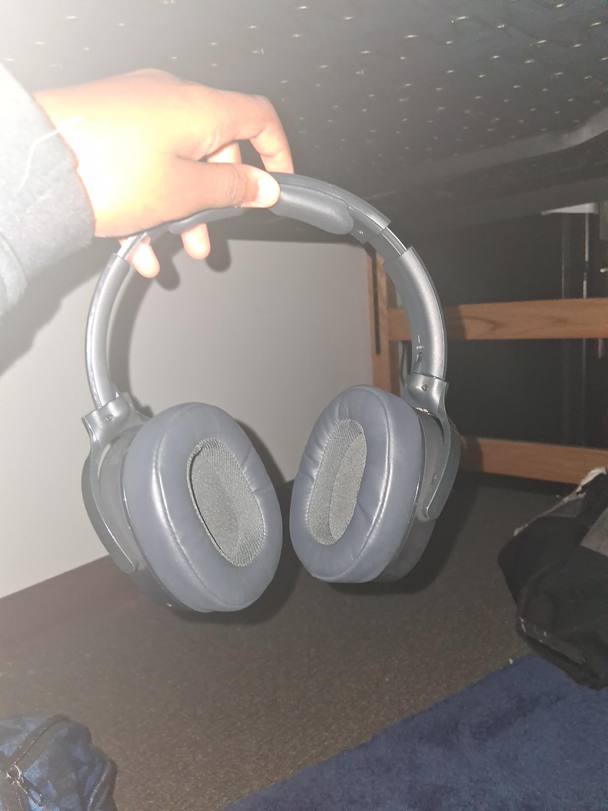 Skullcandy Hesh Evo Wireless Over-Ear Bluetooth Headphones with Extra USB-C Charging Cable, Noise Isolating, 36 Hours Battery, Foldable Lightweight Design, Microphone for iPhone Android - True Black - Customer Photo 2