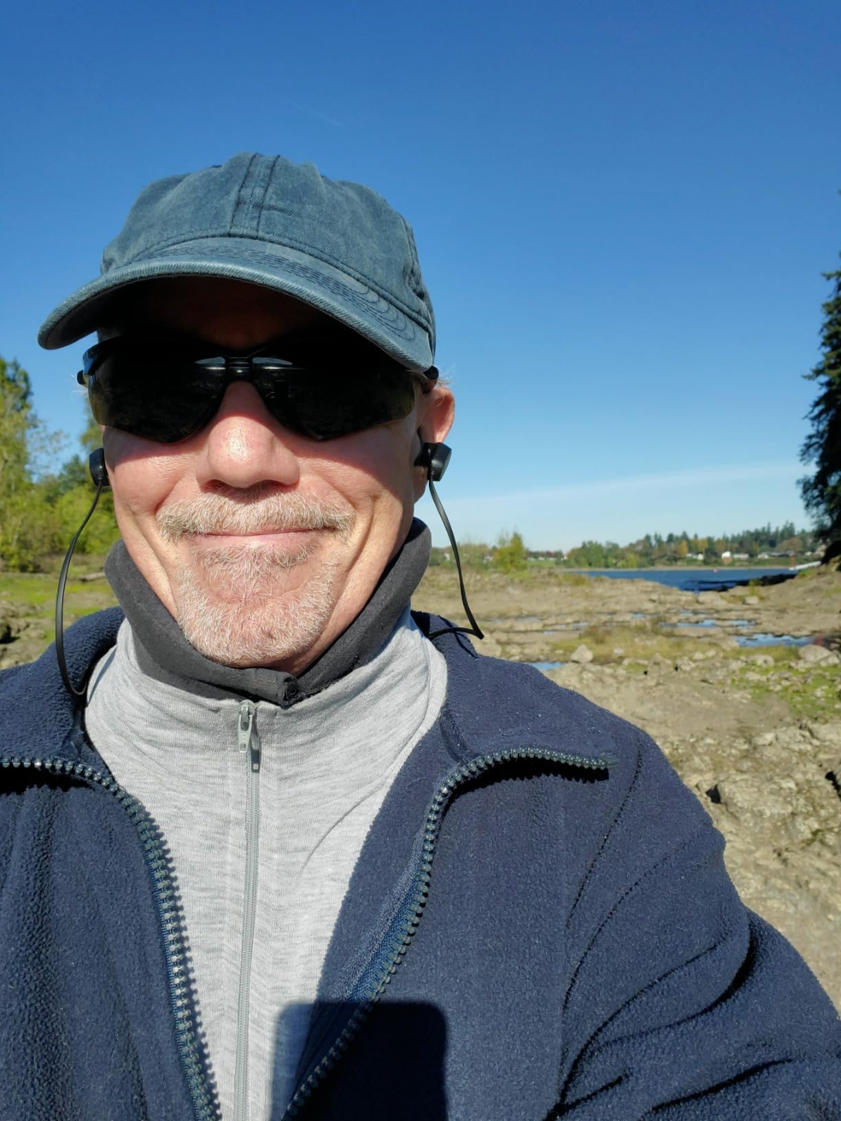 Soundcore by Anker Life U2i Wireless Neckband Headphones, 10mm Drivers with BassUp Technology, 24H Playtime, AI-Enhanced Calls, Foldable and Lightweight, IPX5 Water-Resistant, Secure Fit, Bluetooth 5 - Customer Photo 1