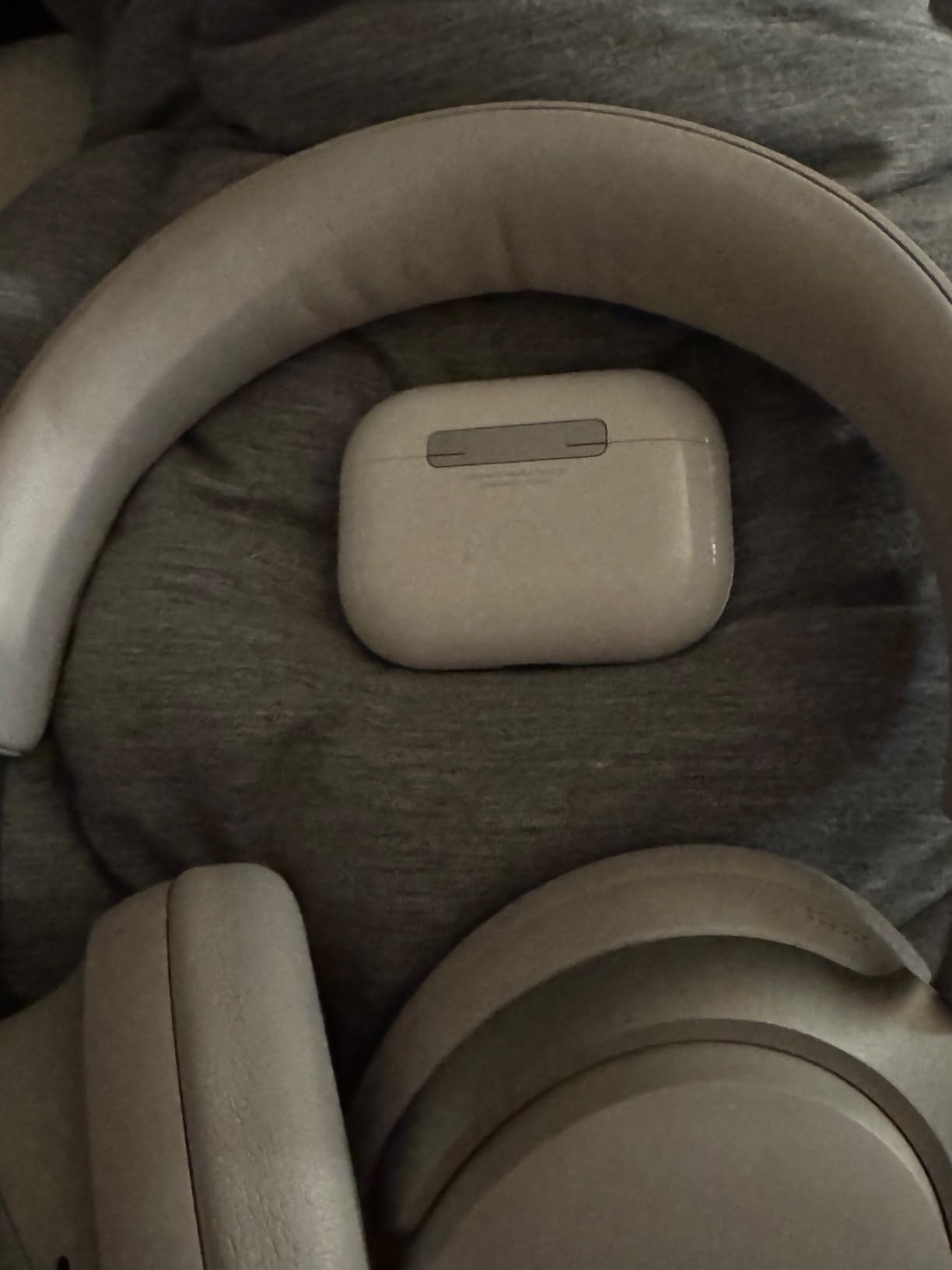 Bose QuietComfort Ultra Bluetooth Headphones, Wireless Headphones with Spatial Audio, Over Ear Noise Cancelling with Mic, Up to 24 Hours of Playtime, Black - Customer Photo 2